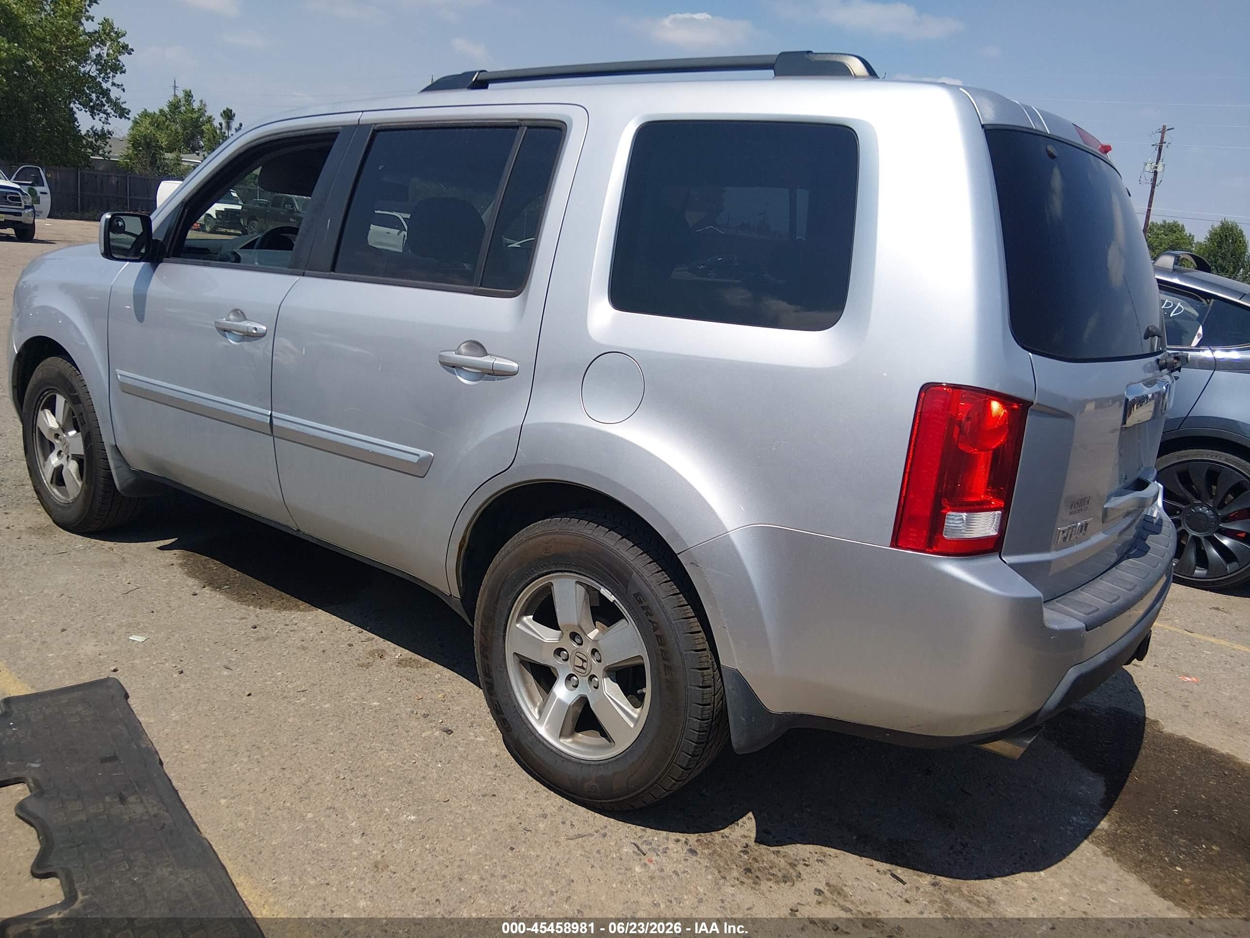2010 Honda Pilot Ex-l Silver vin: 5FNYF4H58AB027796