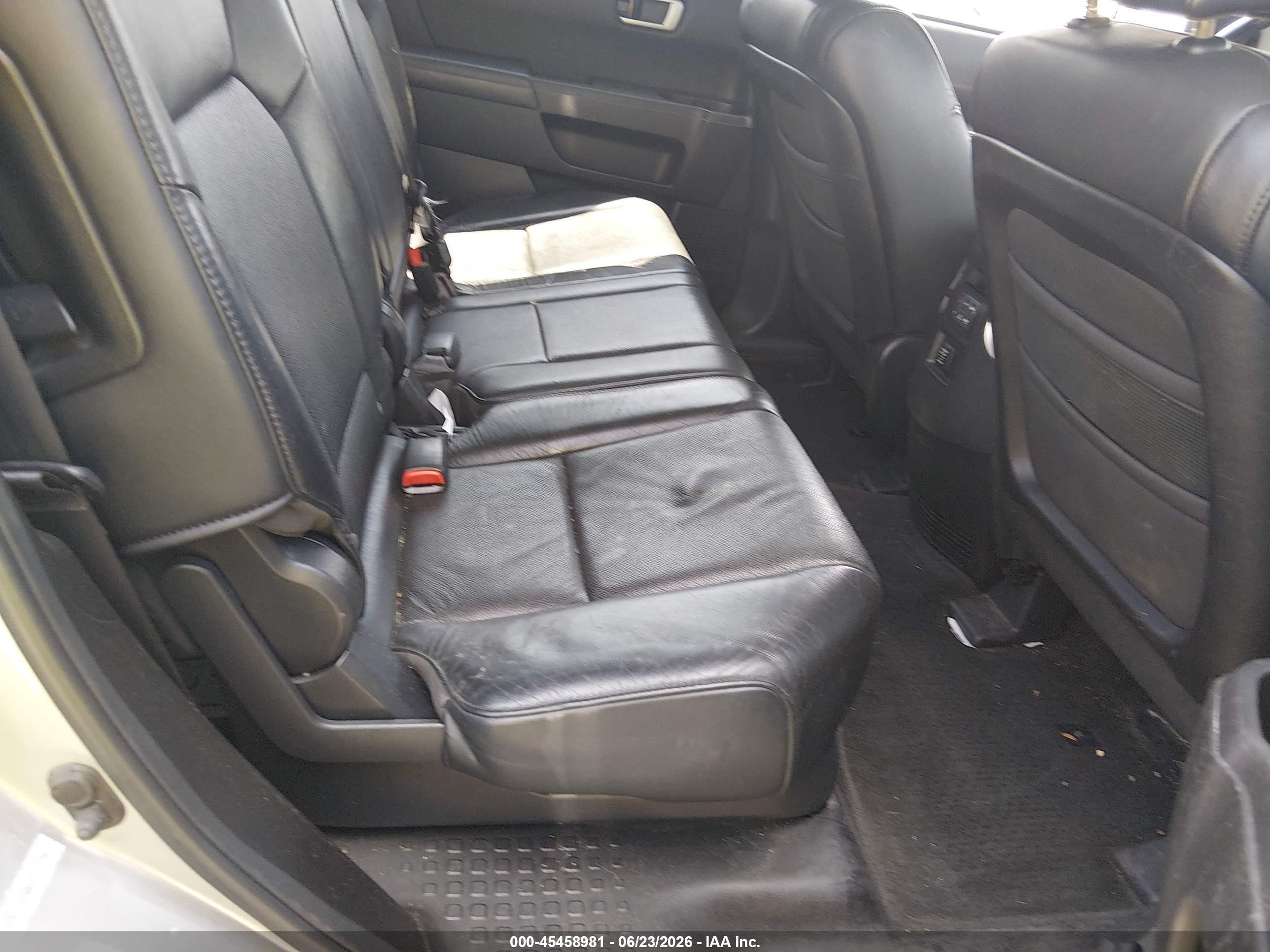 2010 Honda Pilot Ex-l Silver vin: 5FNYF4H58AB027796