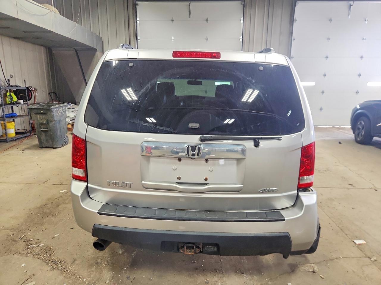 2010 Honda Pilot Exl Silver vin: 5FNYF4H58AB027846