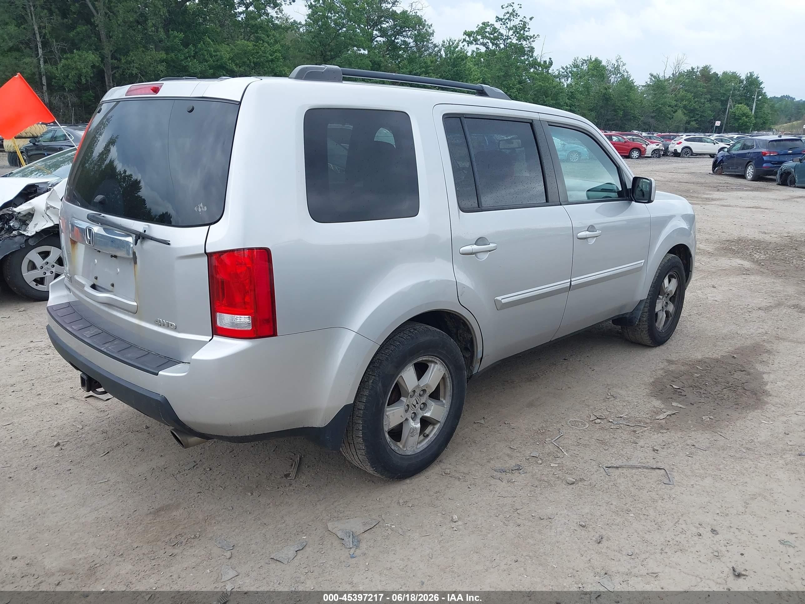 2011 Honda Pilot Ex-l Silver vin: 5FNYF4H58BB042414