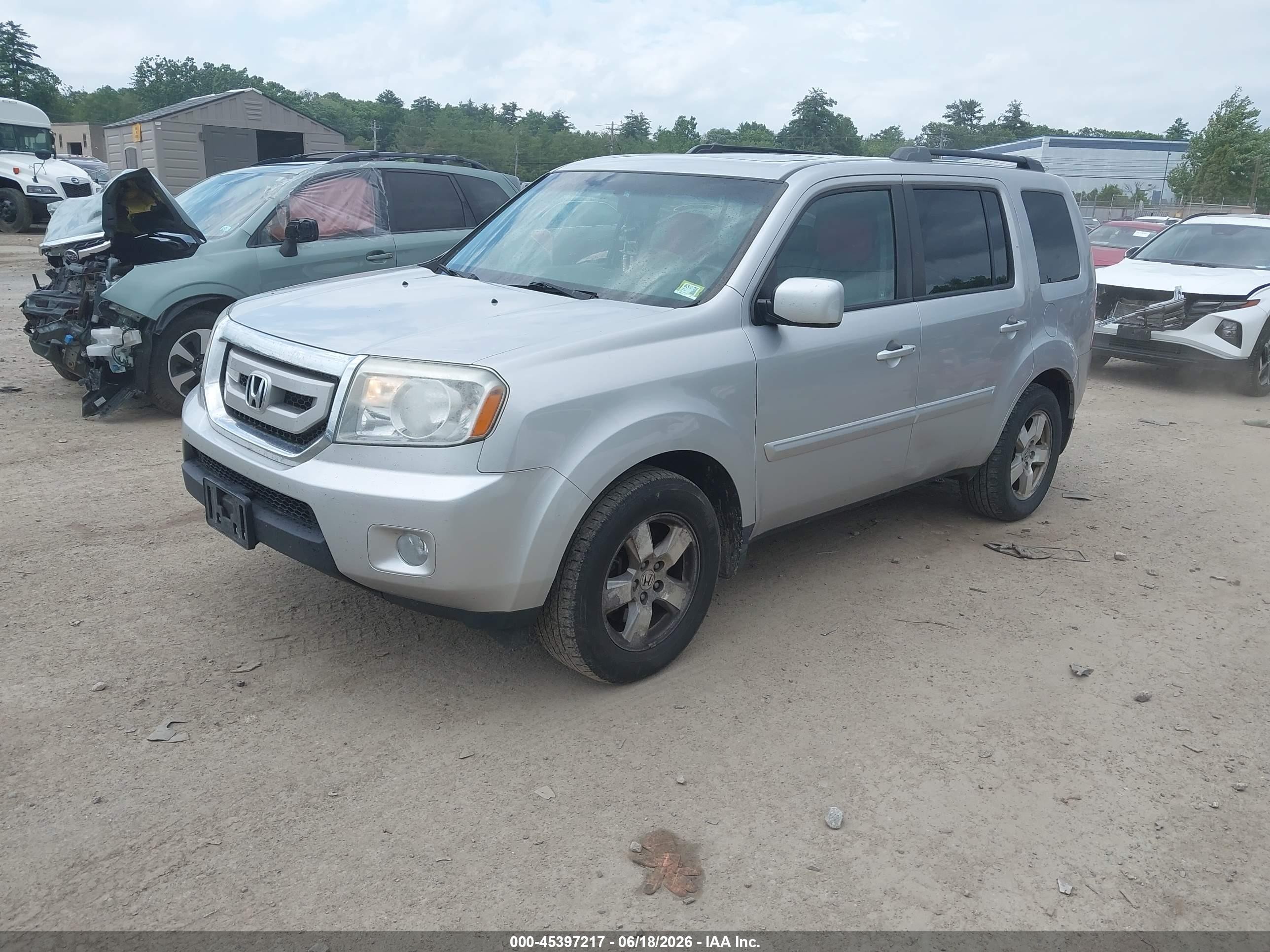 2011 Honda Pilot Ex-l Silver vin: 5FNYF4H58BB042414