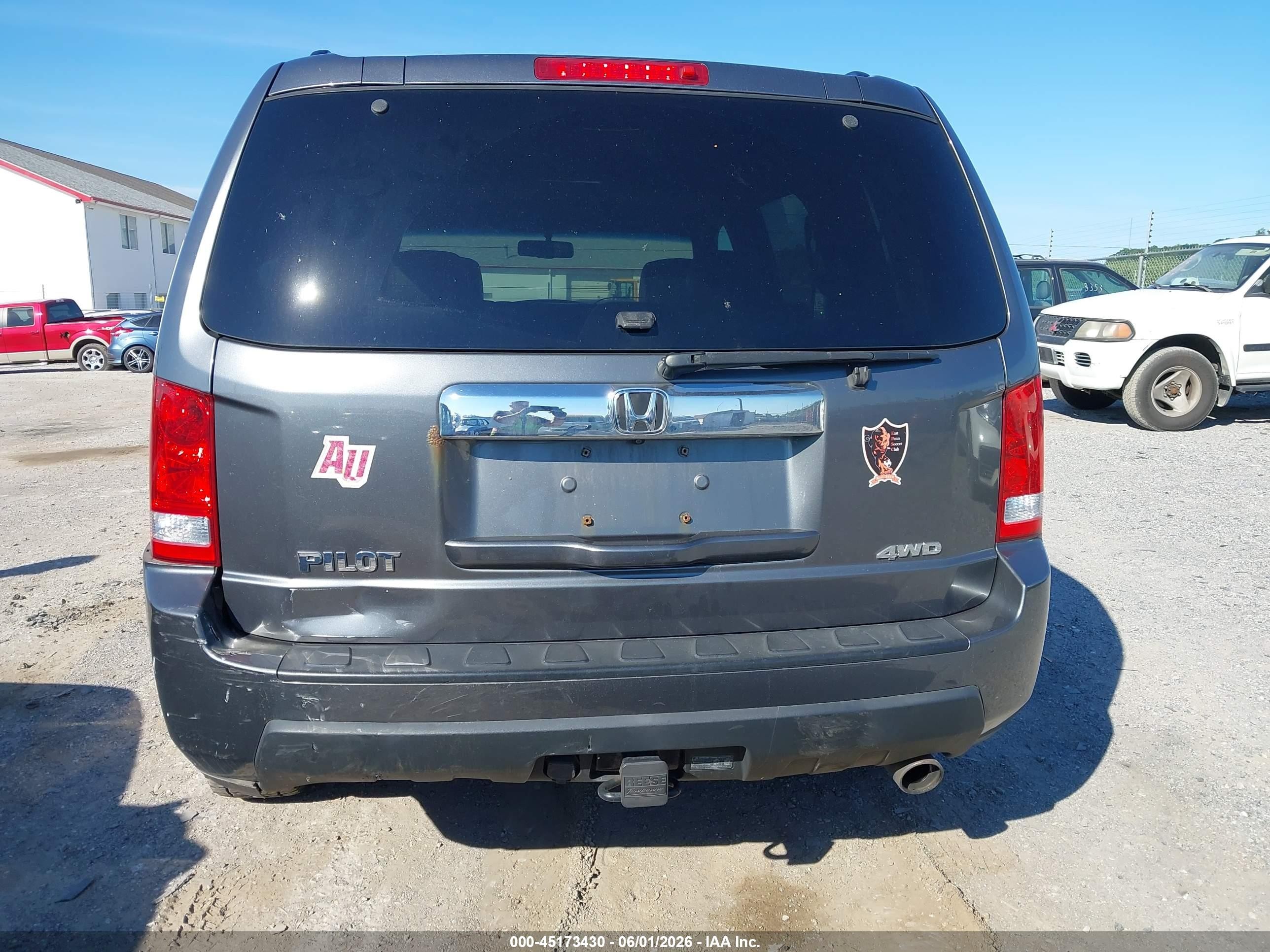 2011 Honda Pilot Ex-l Gray vin: 5FNYF4H58BB045460