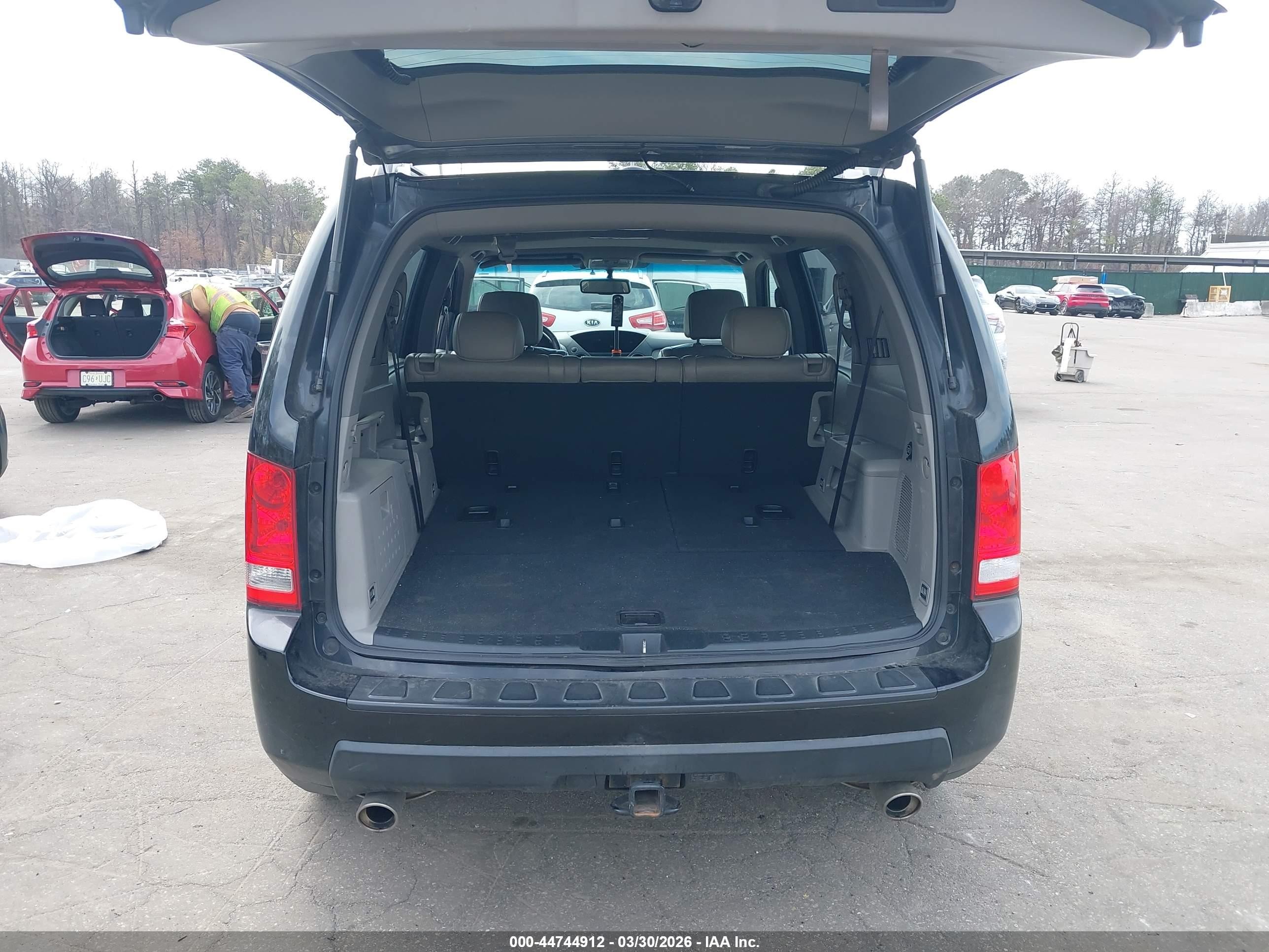 2011 Honda Pilot Ex-l Black vin: 5FNYF4H58BB053624