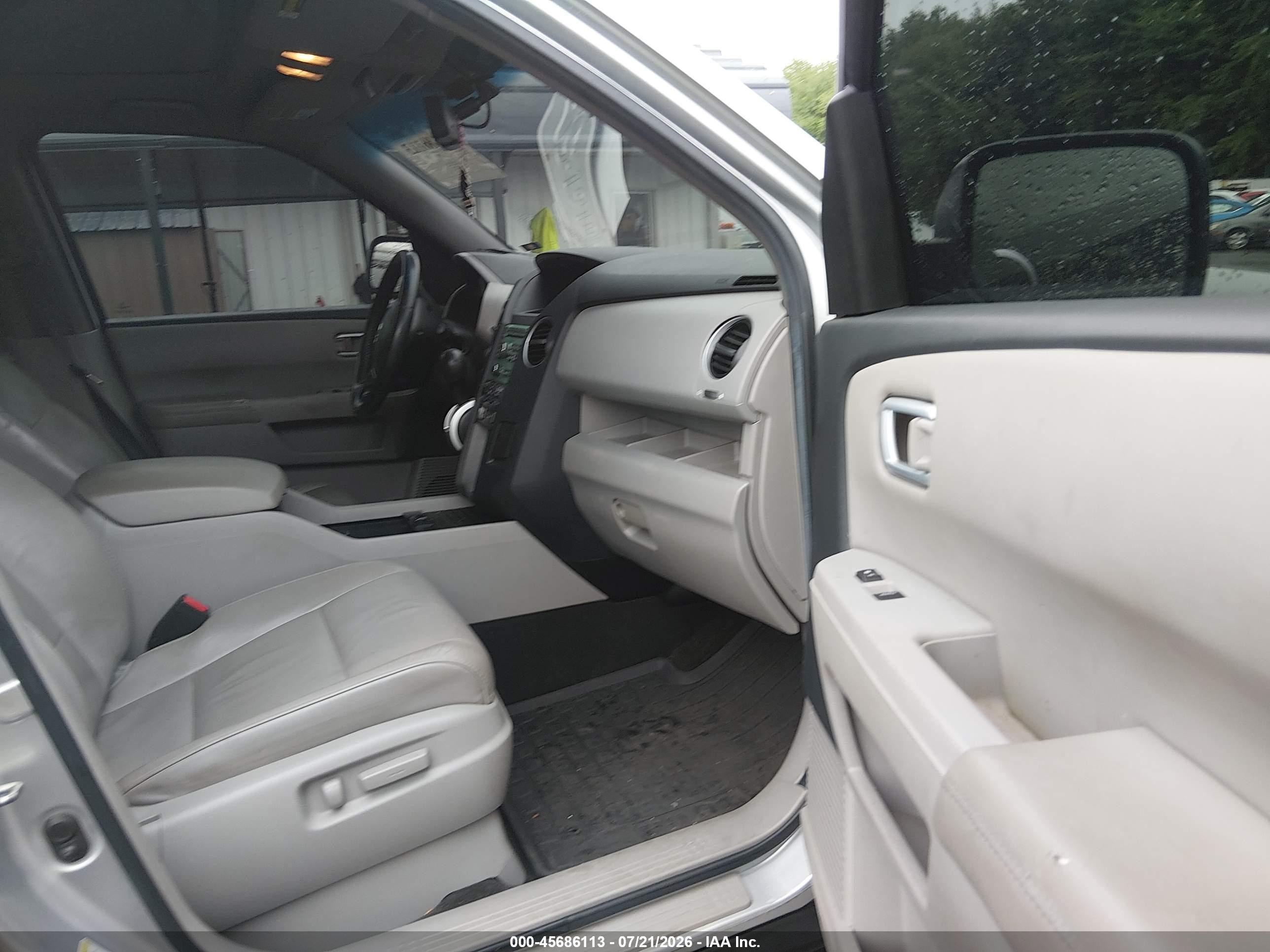 2011 Honda Pilot Ex-l Silver vin: 5FNYF4H58BB091547