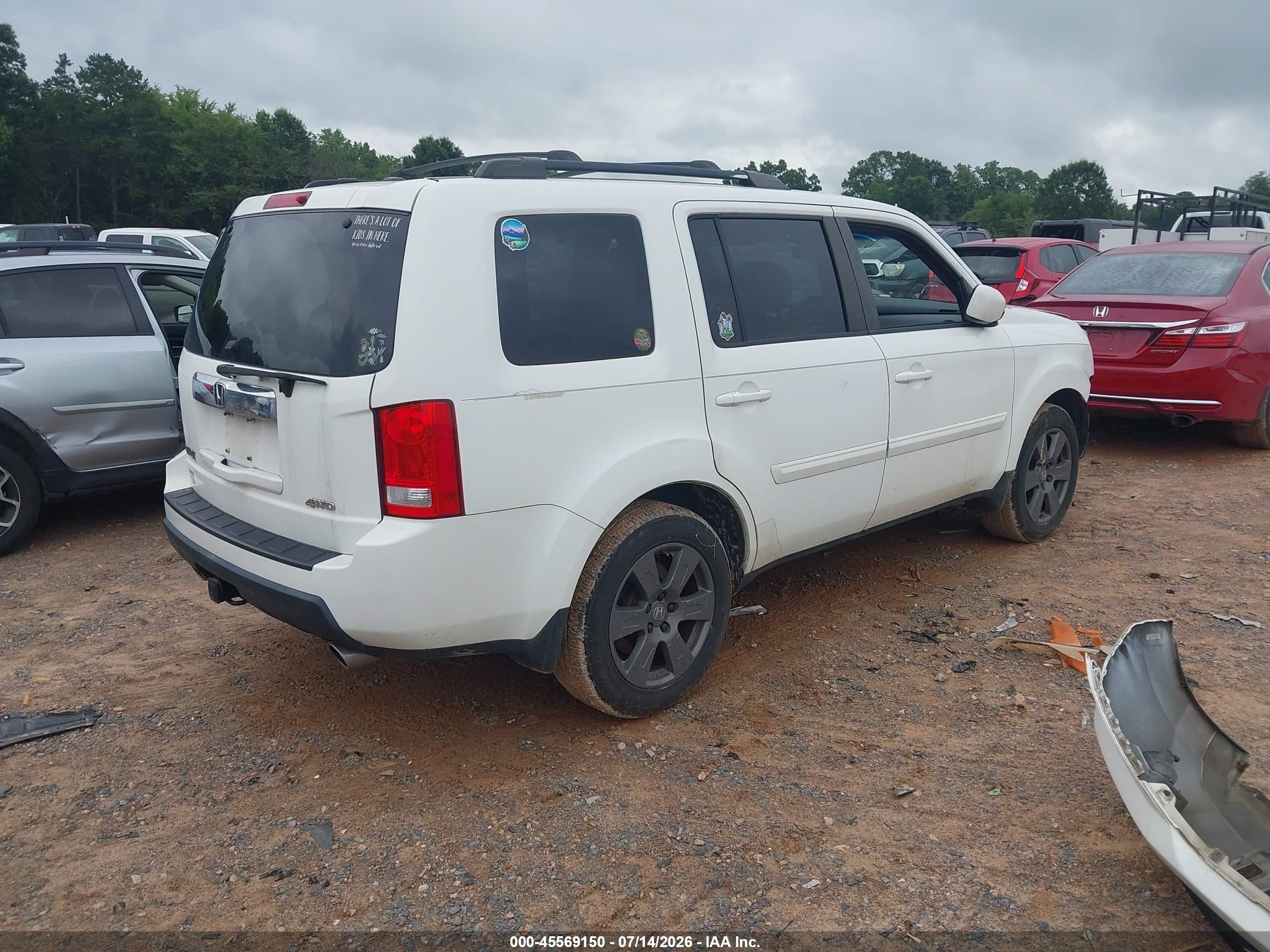 2011 Honda Pilot Ex-l White vin: 5FNYF4H58BB105320