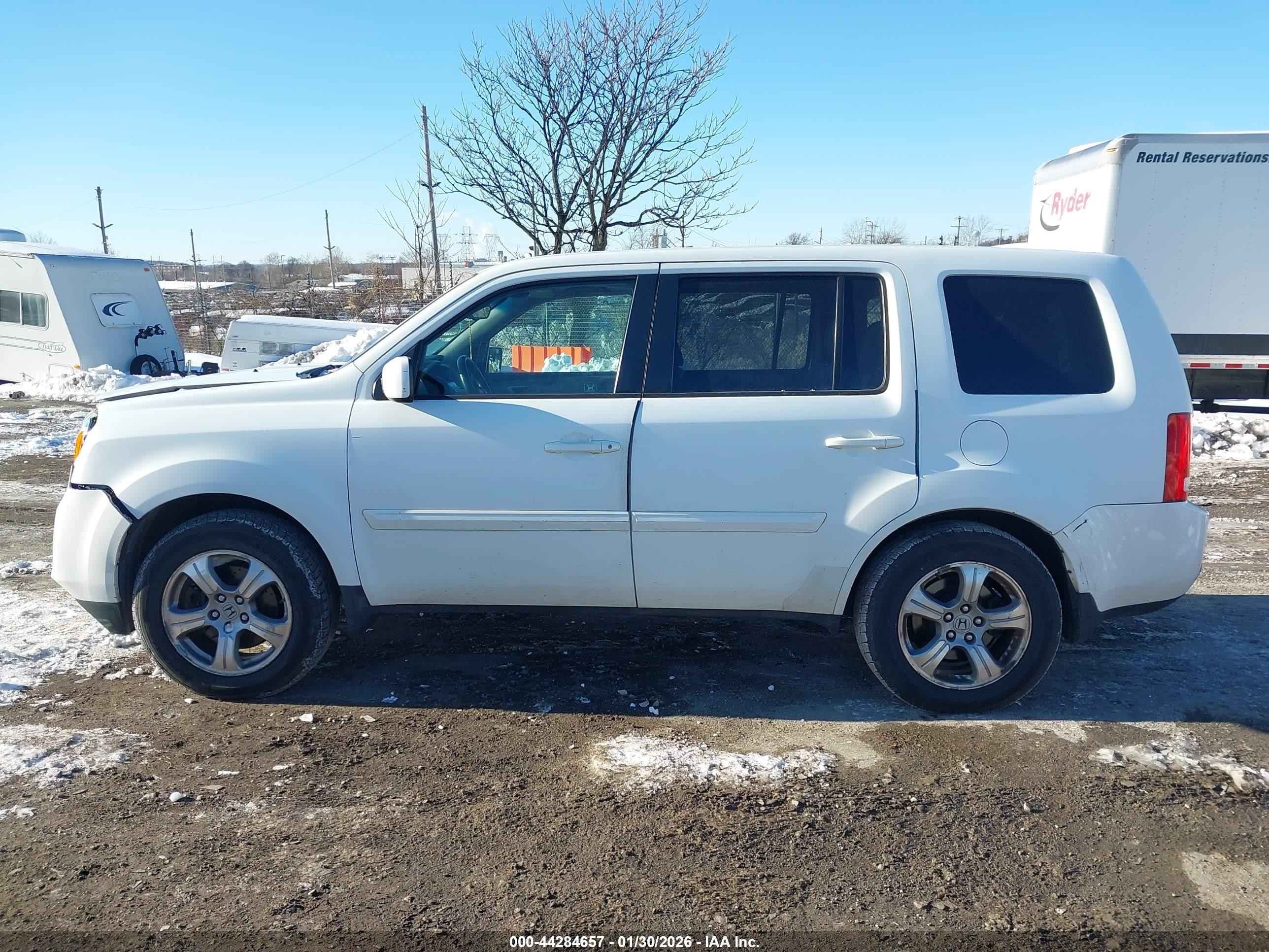 2012 Honda Pilot Ex-l White vin: 5FNYF4H58CB057237