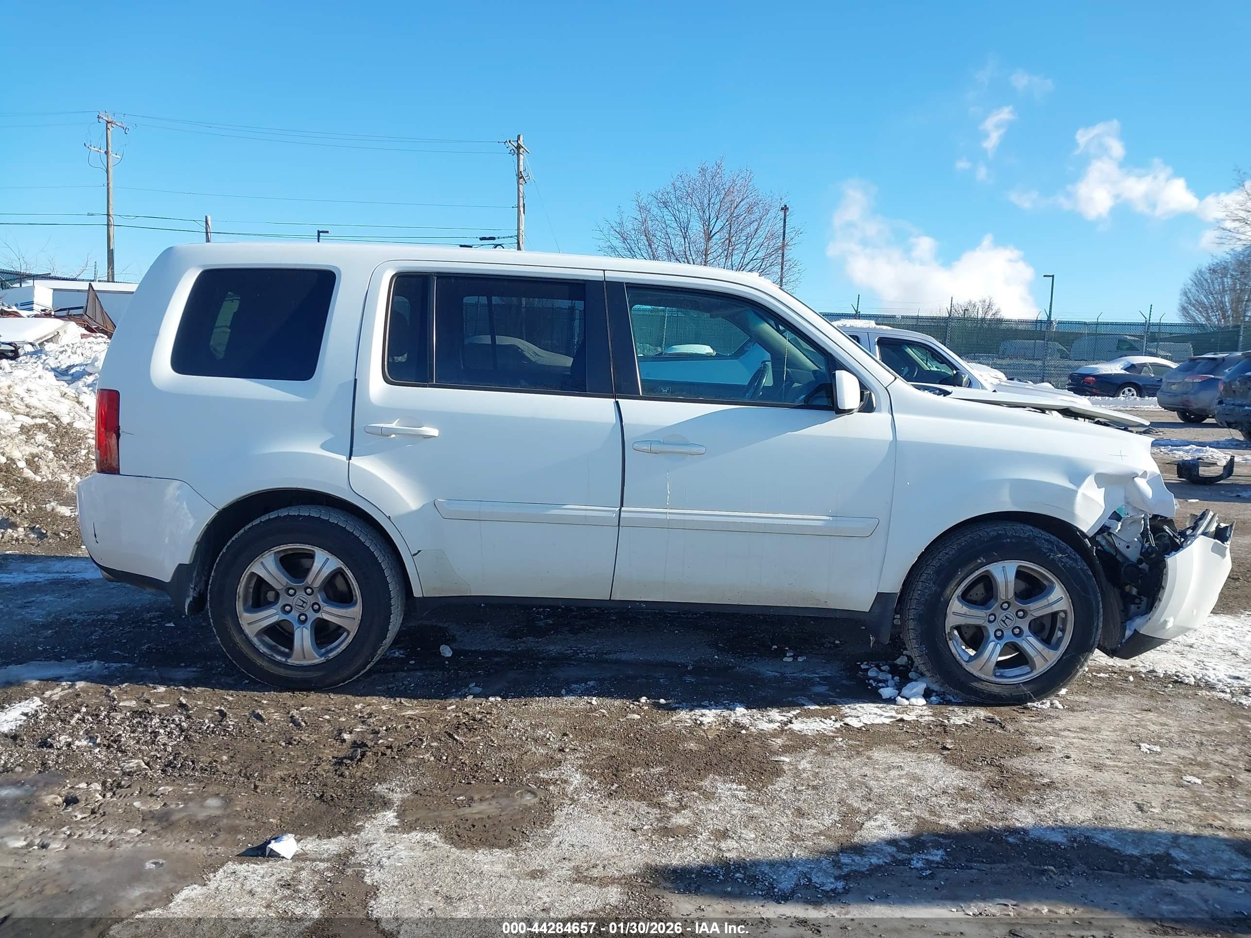 2012 Honda Pilot Ex-l White vin: 5FNYF4H58CB057237