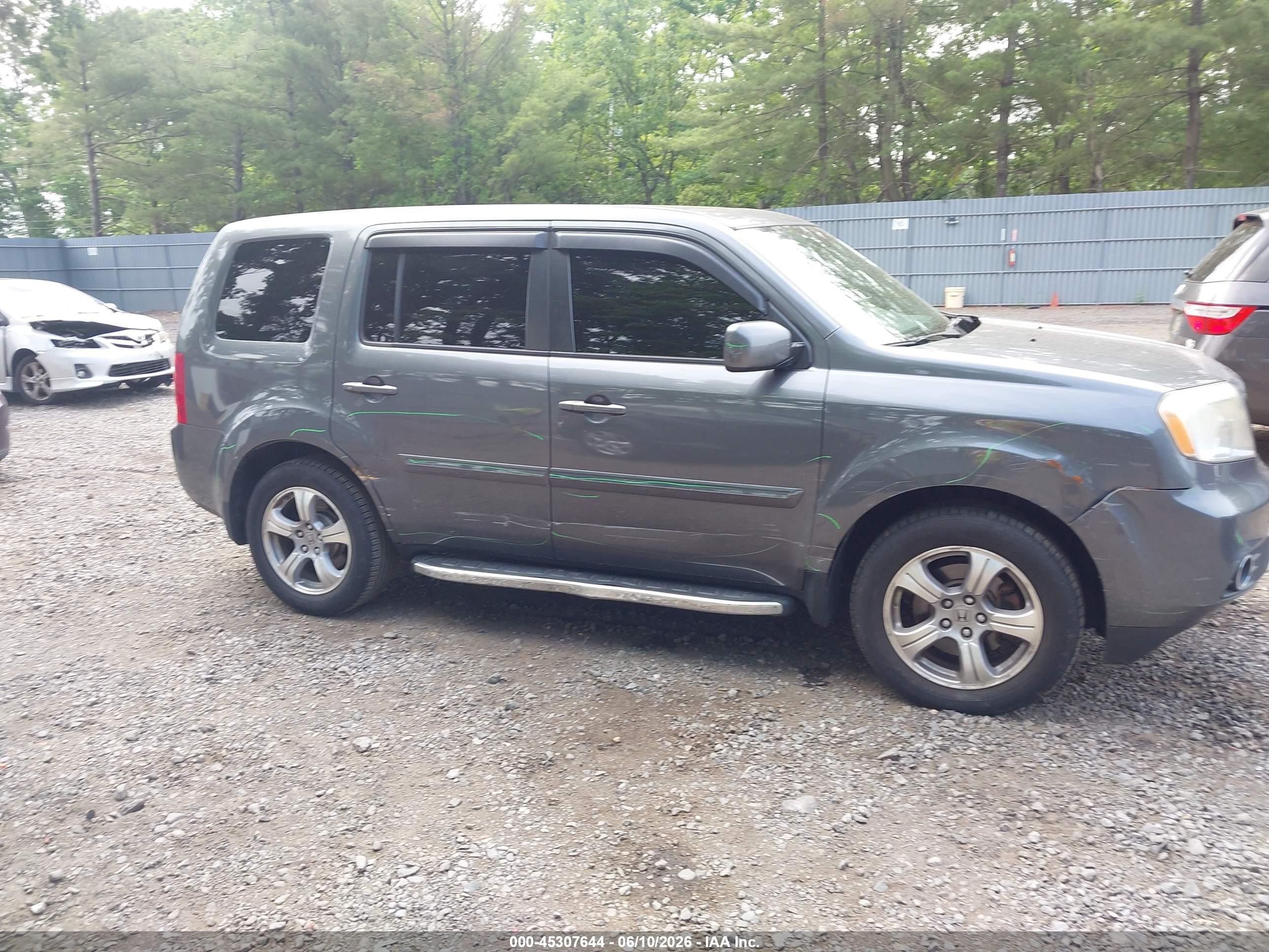 2013 Honda Pilot Ex-l Gray vin: 5FNYF4H58DB010534