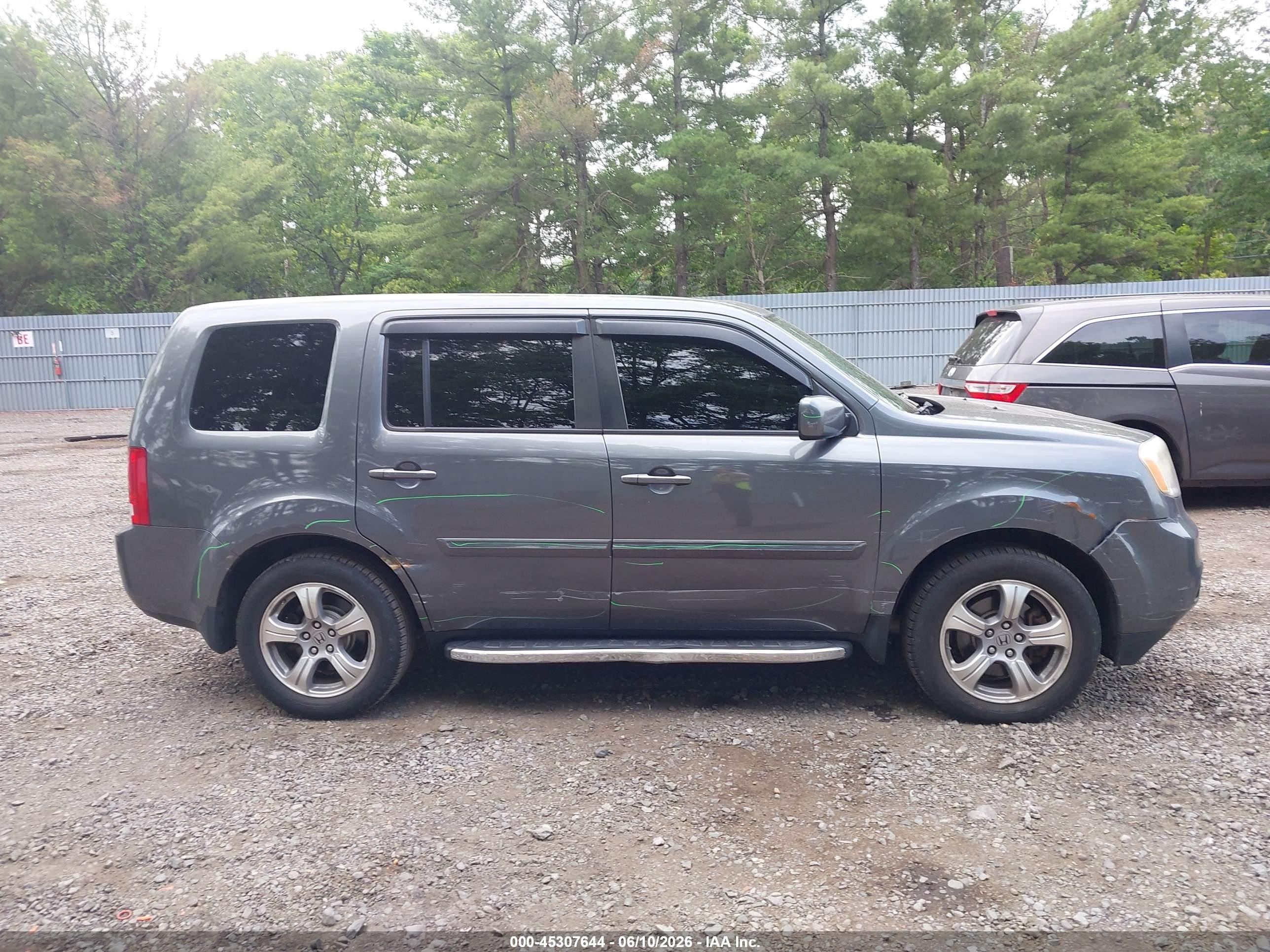 2013 Honda Pilot Ex-l Gray vin: 5FNYF4H58DB010534