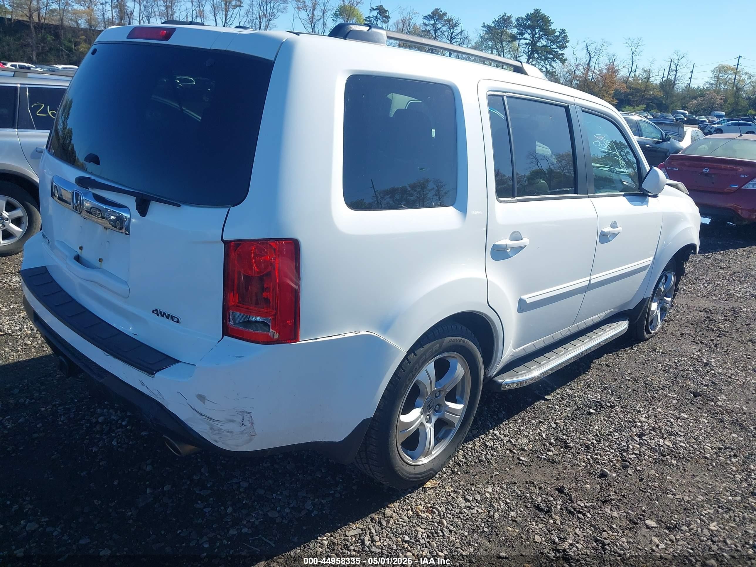 2013 Honda Pilot Ex-l White vin: 5FNYF4H58DB012445