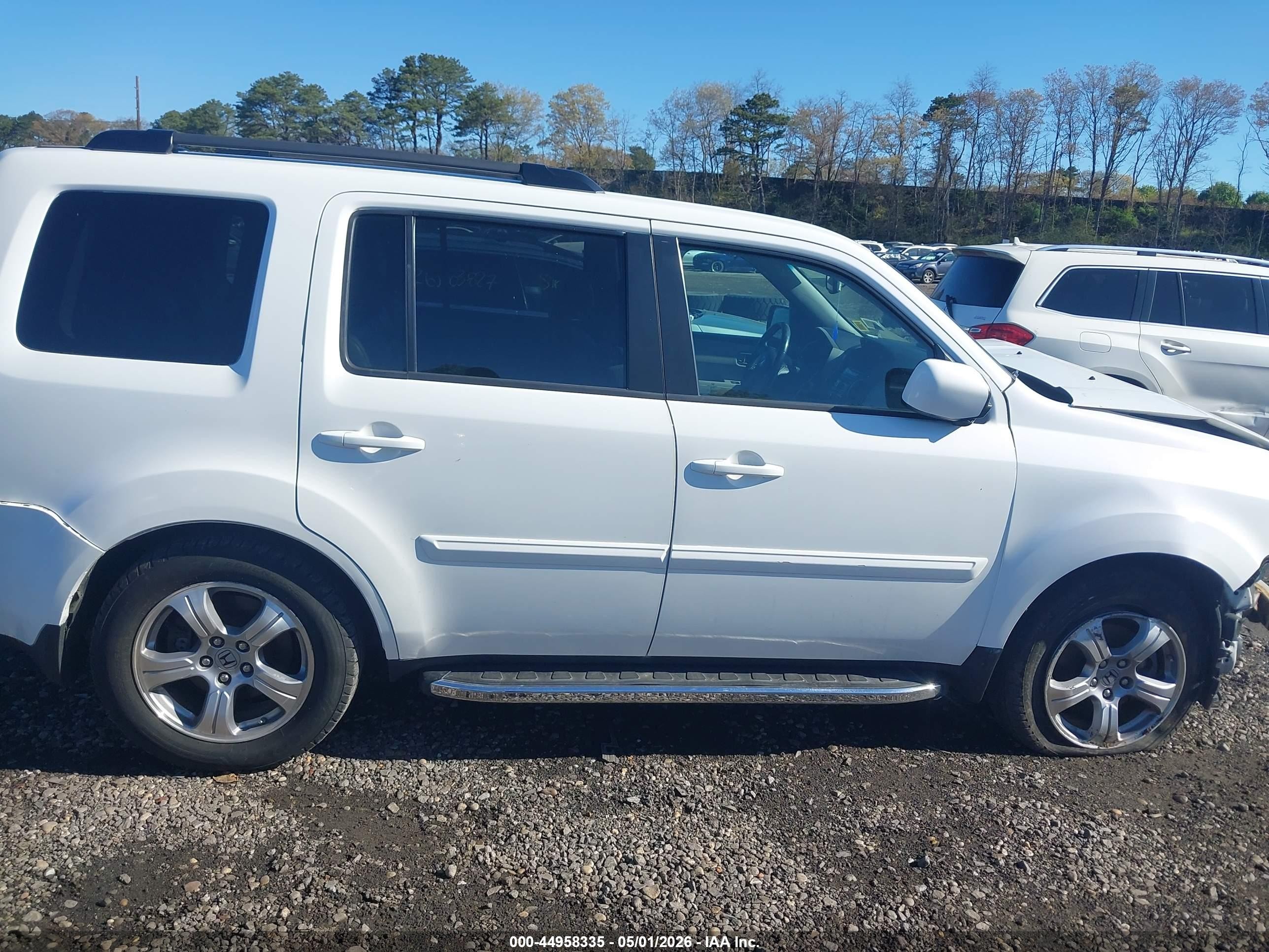 2013 Honda Pilot Ex-l White vin: 5FNYF4H58DB012445