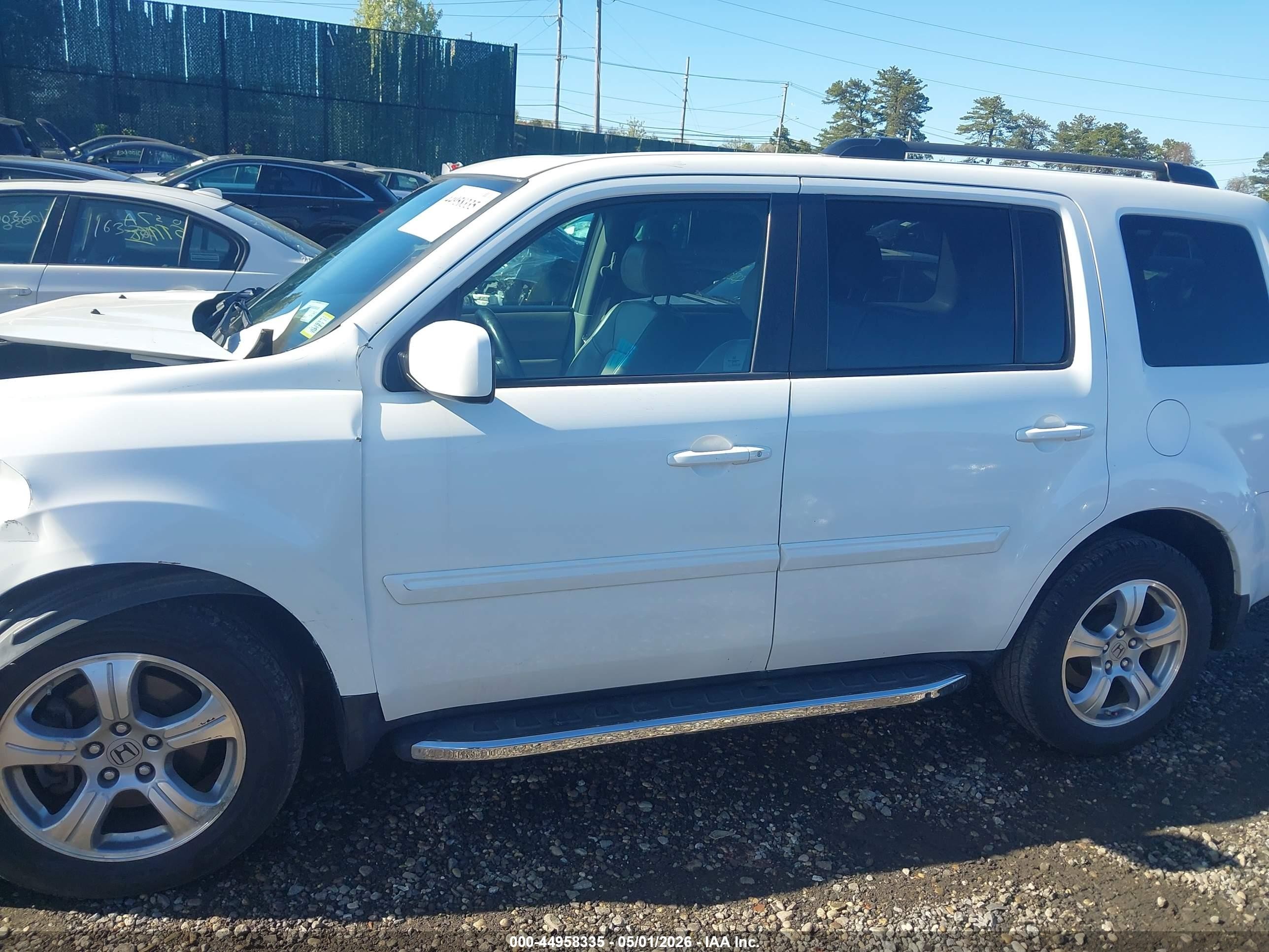 2013 Honda Pilot Ex-l White vin: 5FNYF4H58DB012445