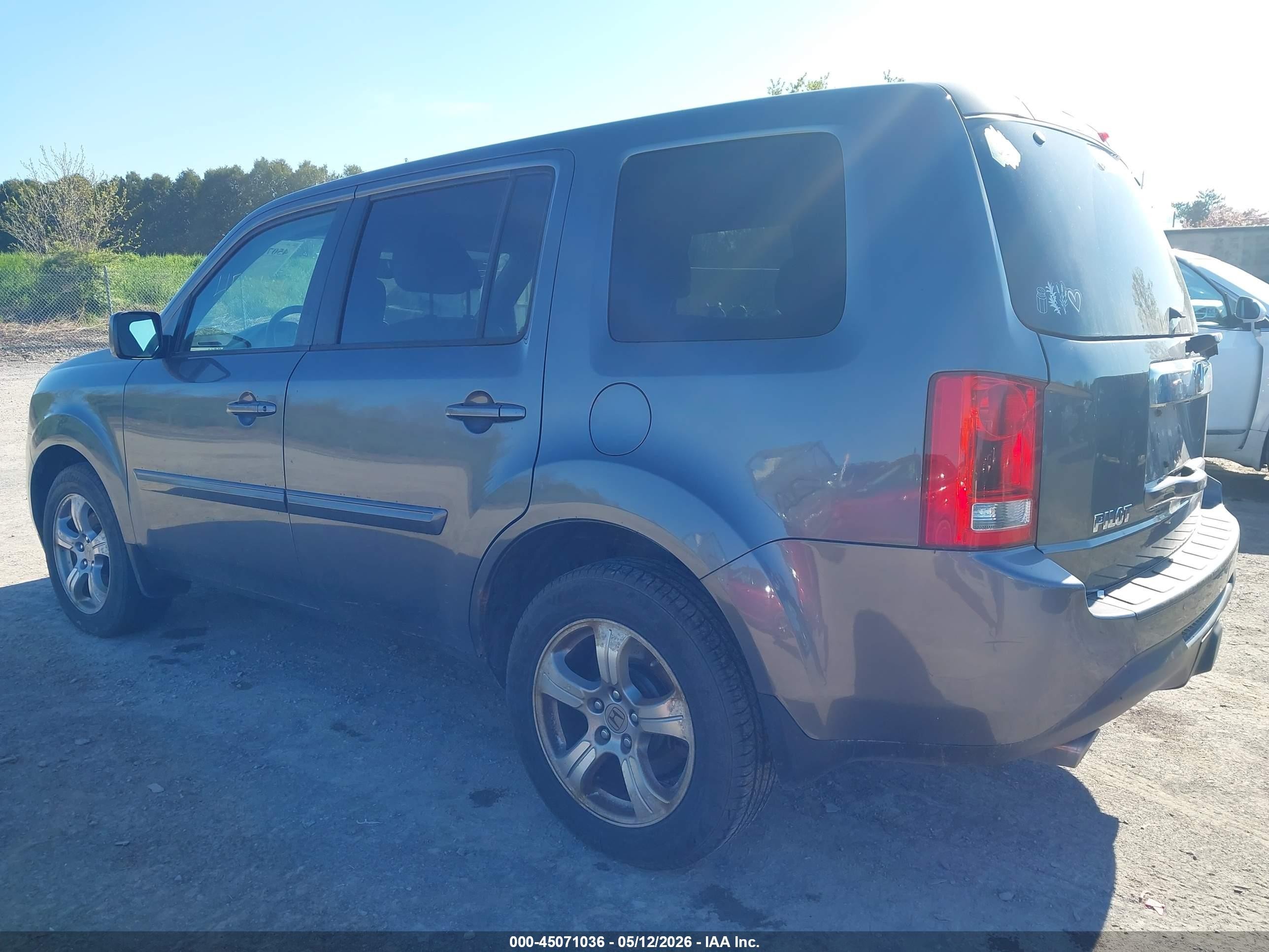 2014 Honda Pilot Ex-l Серый vin: 5FNYF4H58EB052851