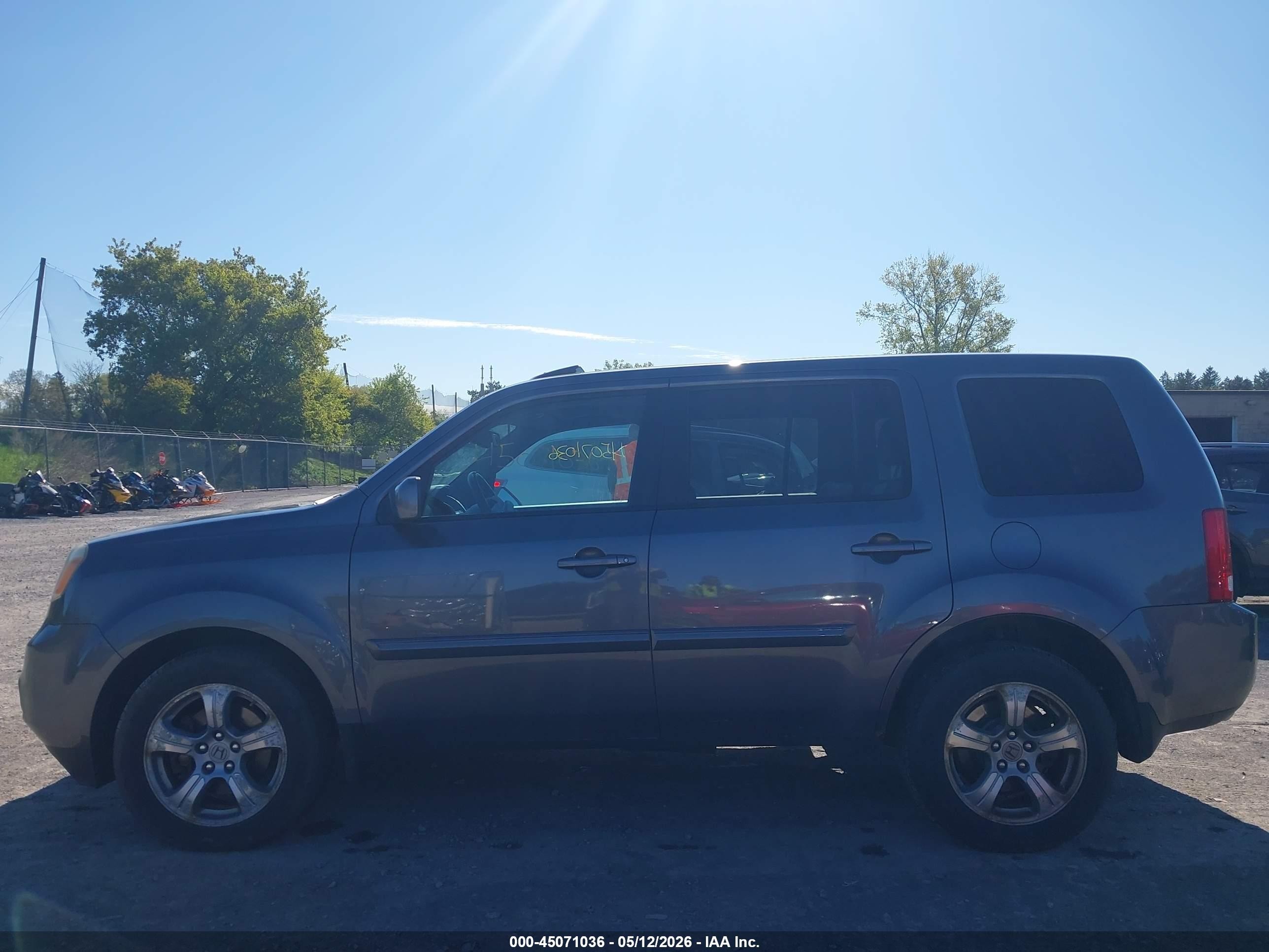 2014 Honda Pilot Ex-l Серый vin: 5FNYF4H58EB052851
