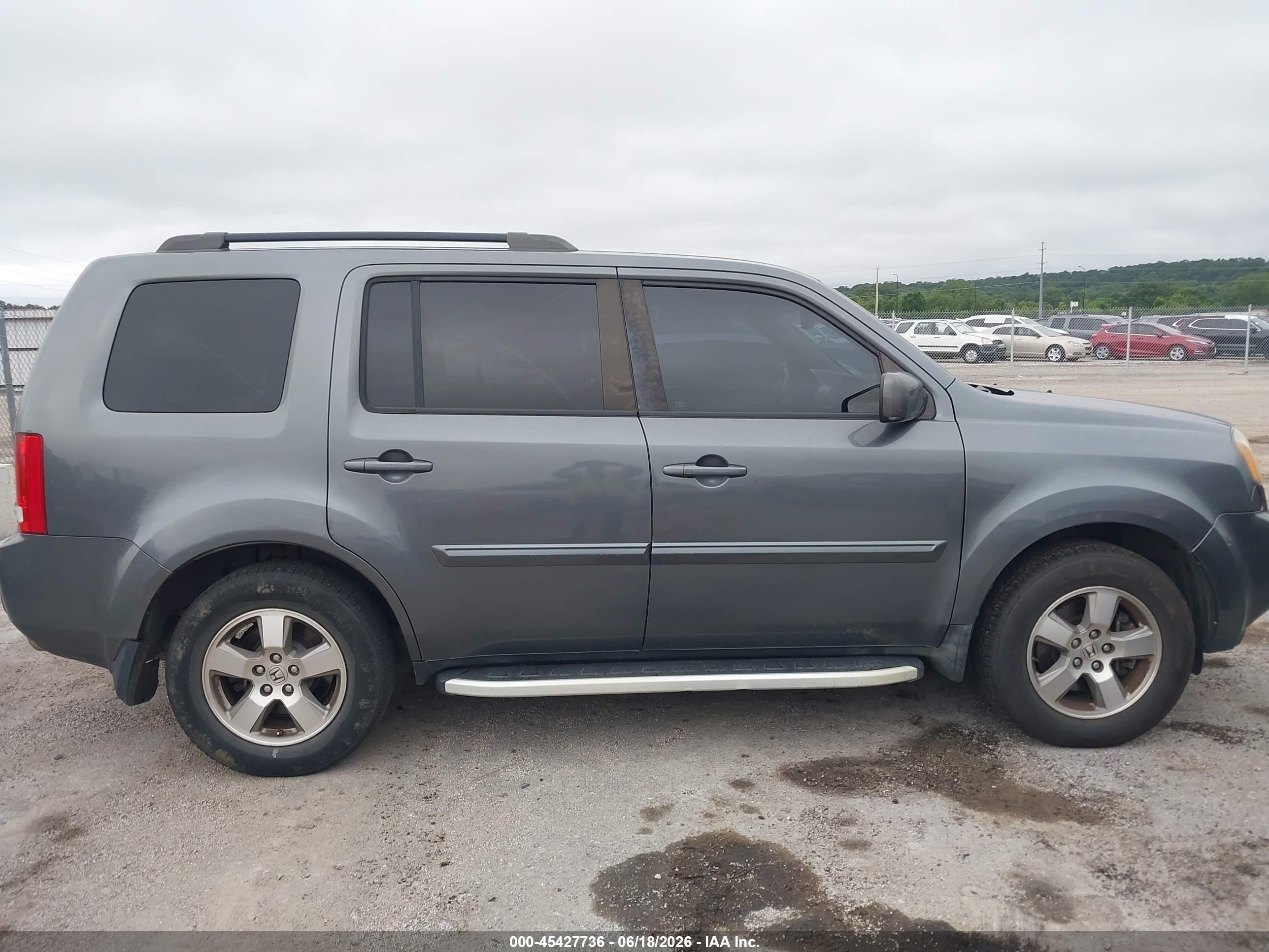 2011 Honda Pilot Ex-l Gray vin: 5FNYF4H59BB003783