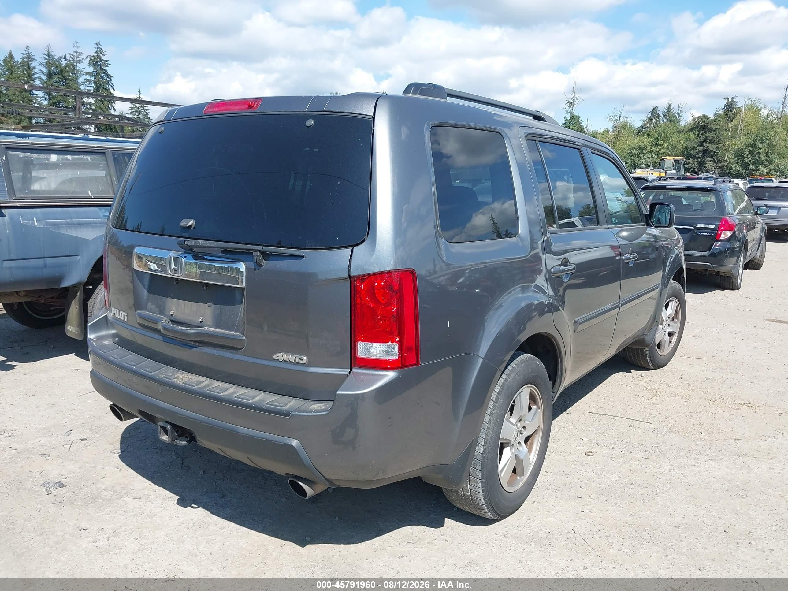 2011 Honda Pilot Ex-l Gray vin: 5FNYF4H59BB005713