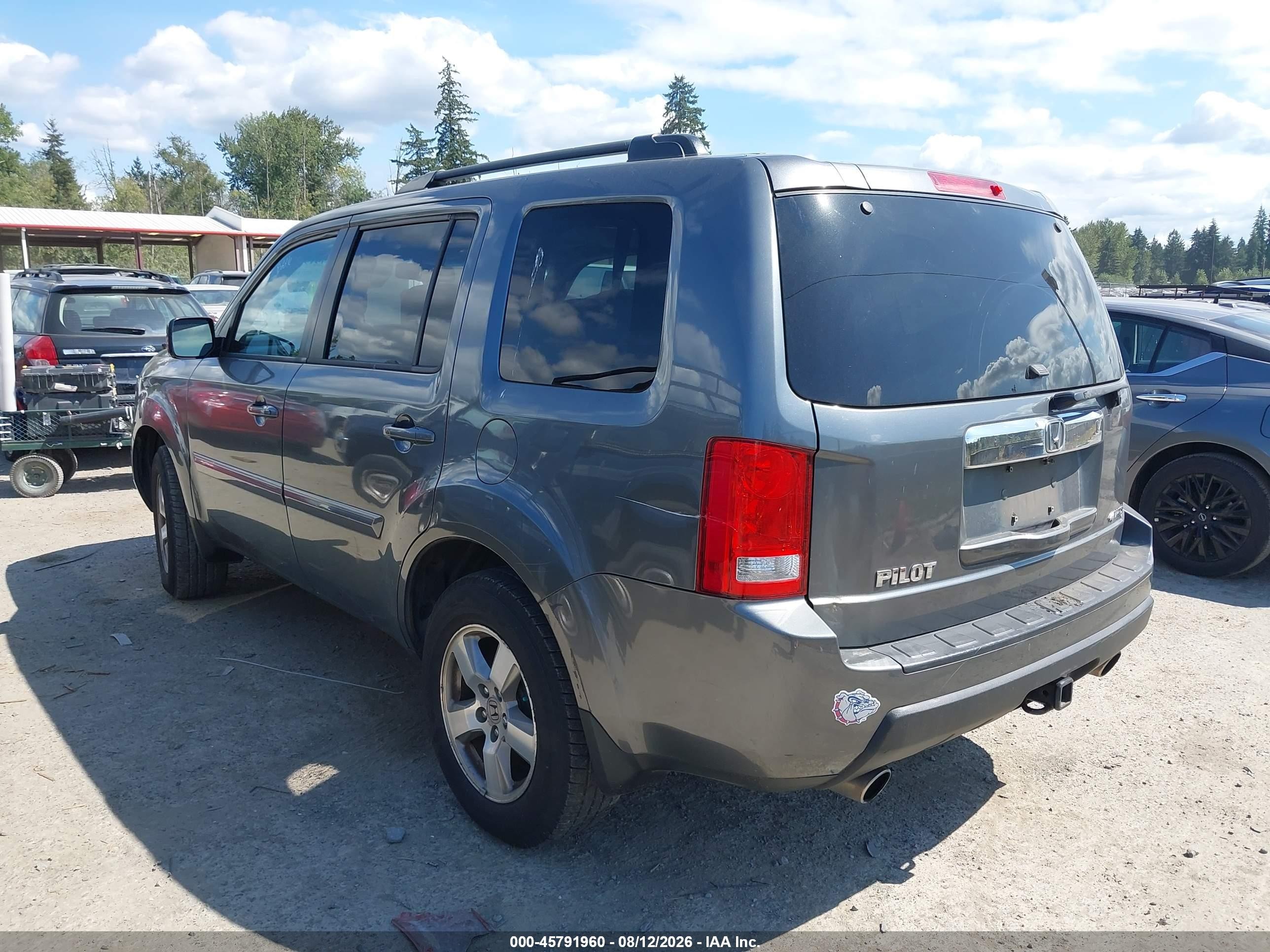 2011 Honda Pilot Ex-l Gray vin: 5FNYF4H59BB005713