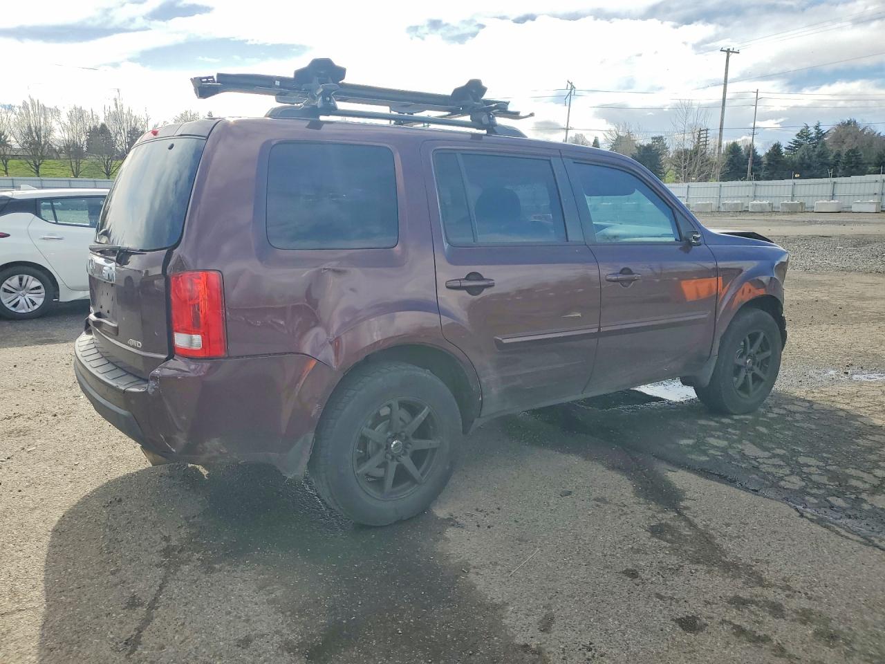 2011 Honda Pilot Exl Red vin: 5FNYF4H59BB019983