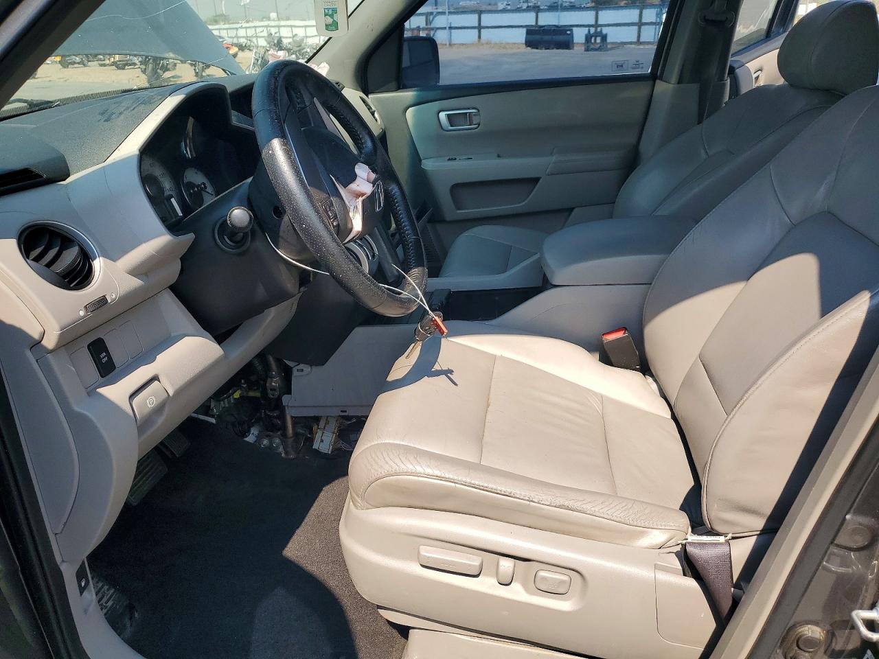 2011 Honda Pilot Exl Gray vin: 5FNYF4H59BB063076