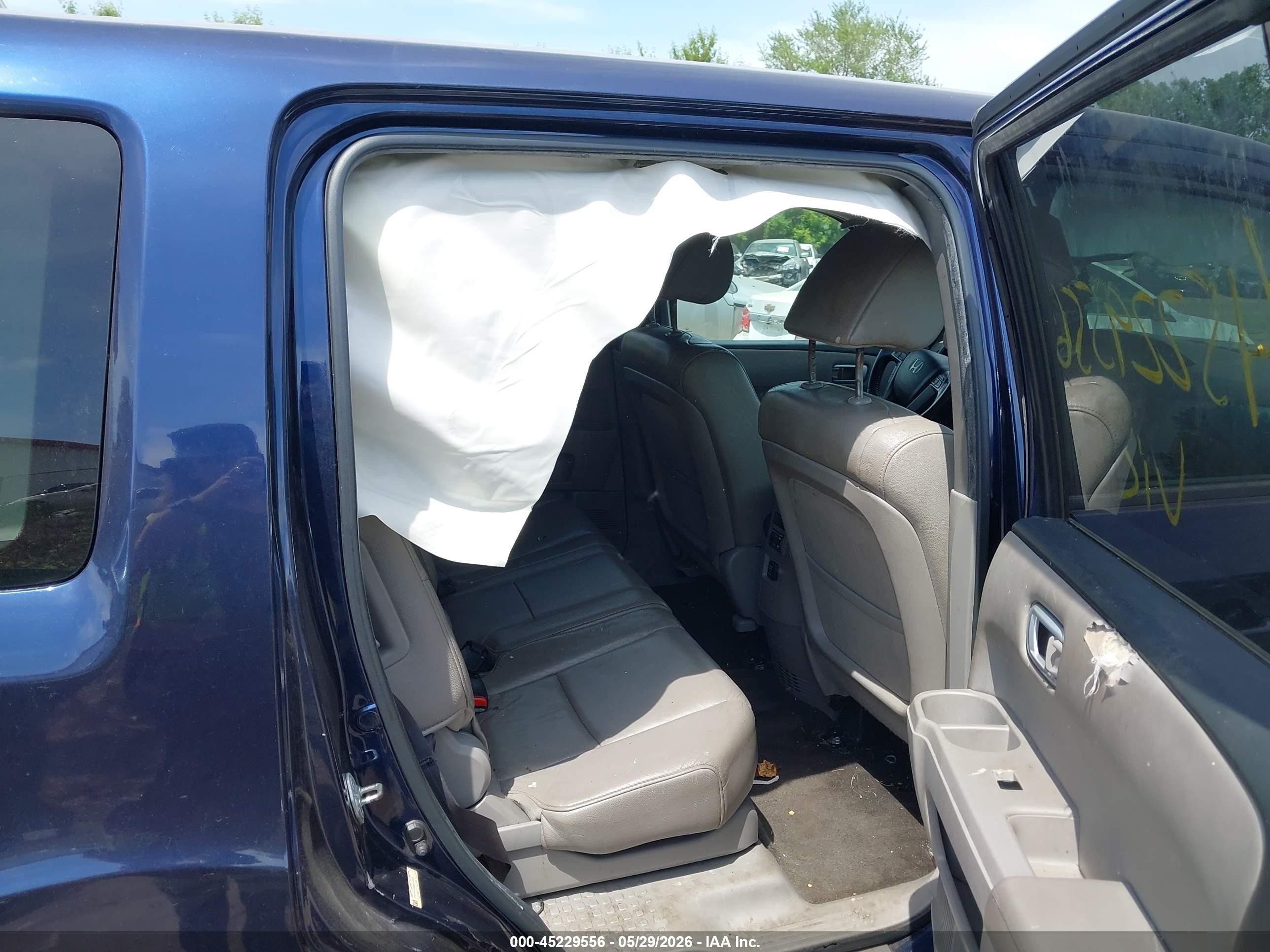 2013 Honda Pilot Ex-l Blue vin: 5FNYF4H59DB012566