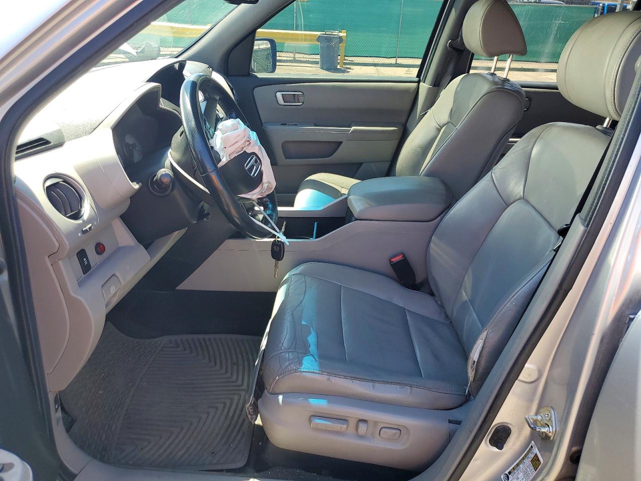 2013 Honda Pilot Exl Серебряный vin: 5FNYF4H59DB042571