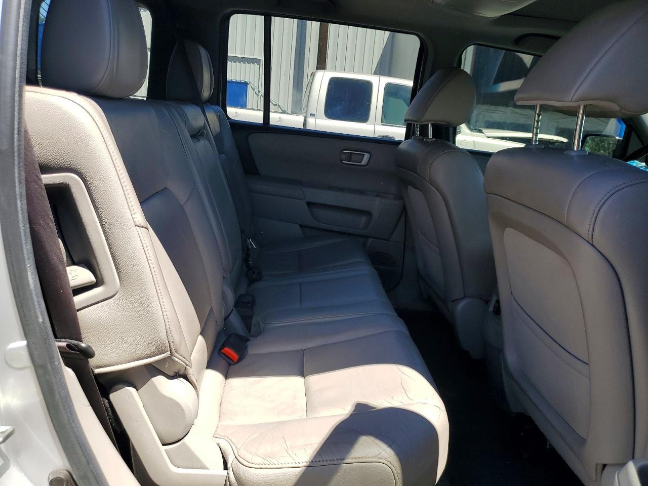2013 Honda Pilot Exl Серебряный vin: 5FNYF4H59DB042571