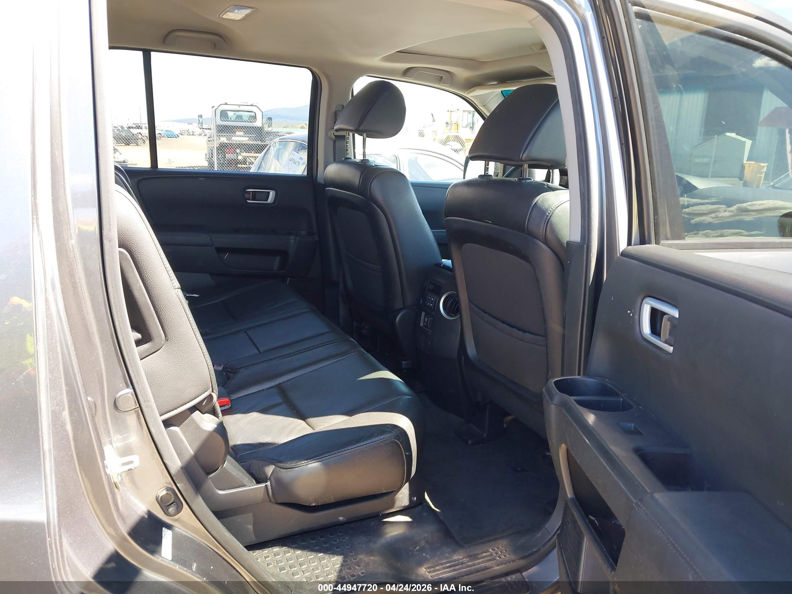 2013 Honda Pilot Ex-l Gray vin: 5FNYF4H59DB043011