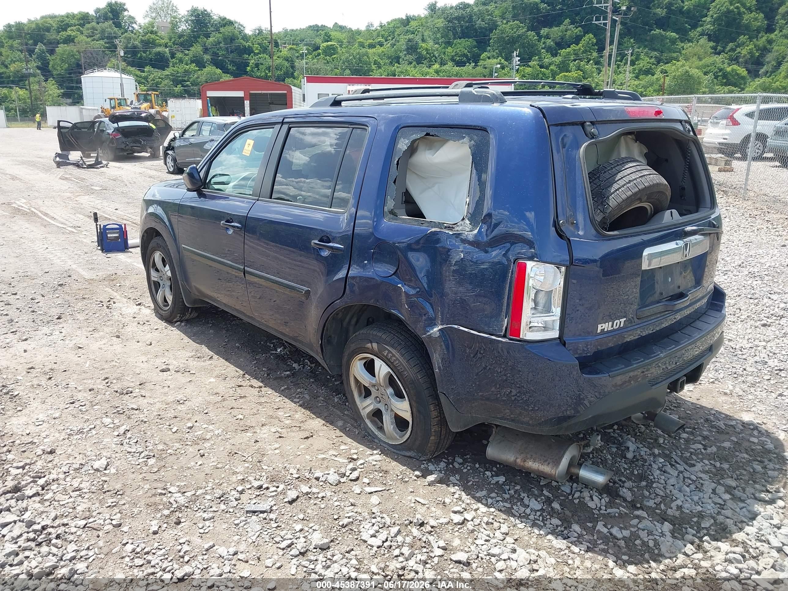 2013 Honda Pilot Ex-l Blue vin: 5FNYF4H59DB069334
