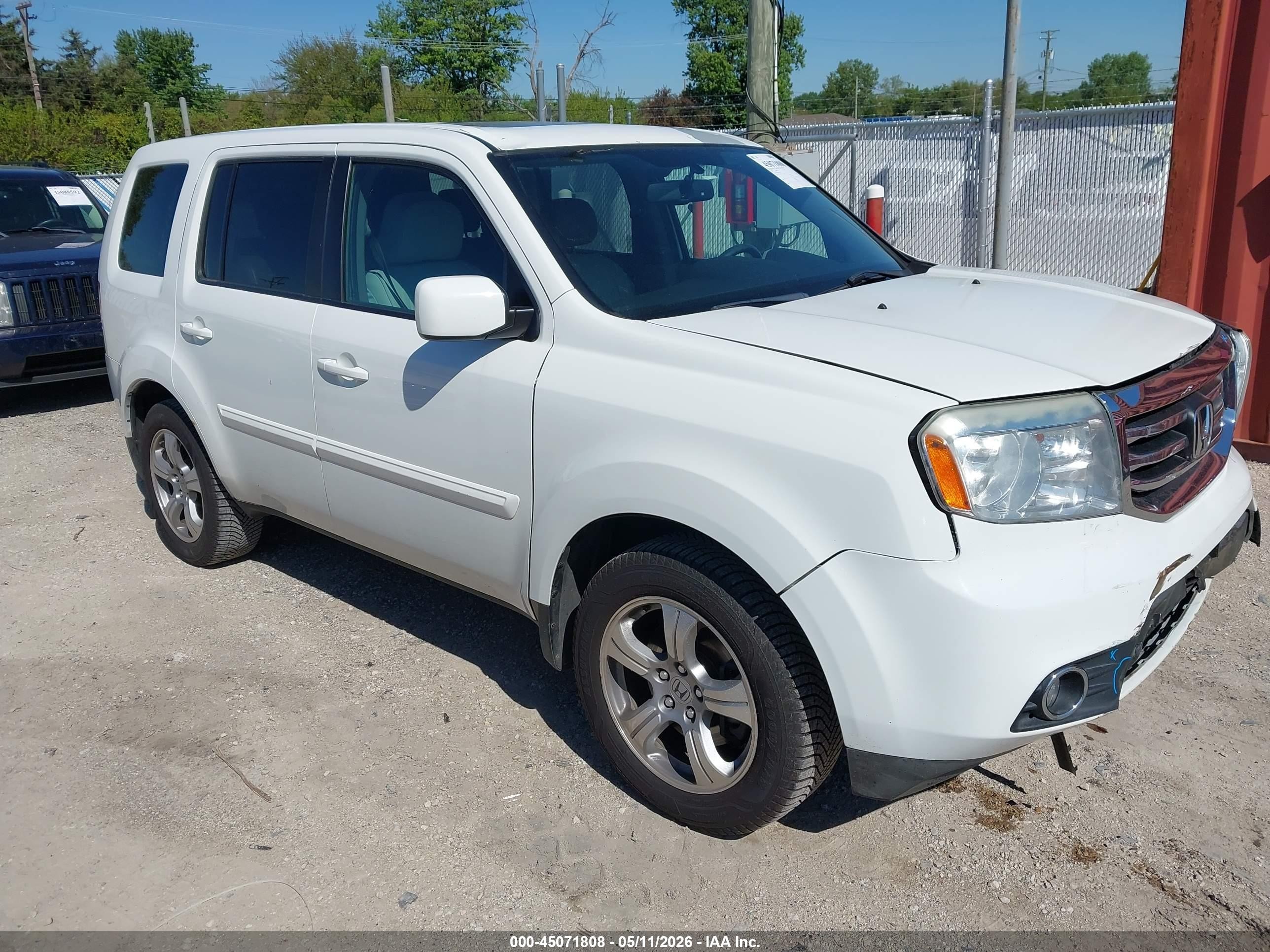 2015 Honda Pilot Ex-l White vin: 5FNYF4H59FB061236