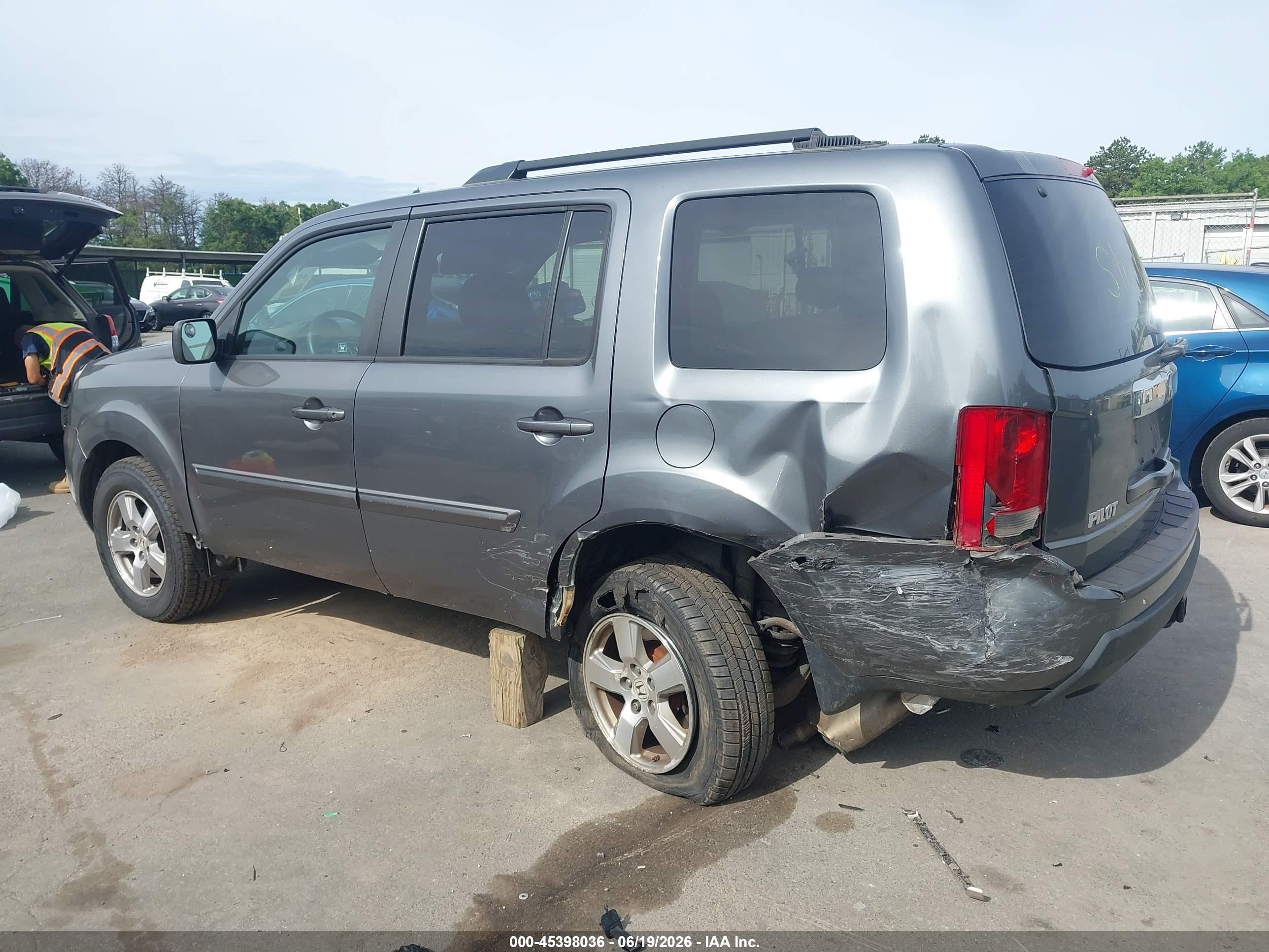 2010 Honda Pilot Ex-l Gray vin: 5FNYF4H5XAB018856