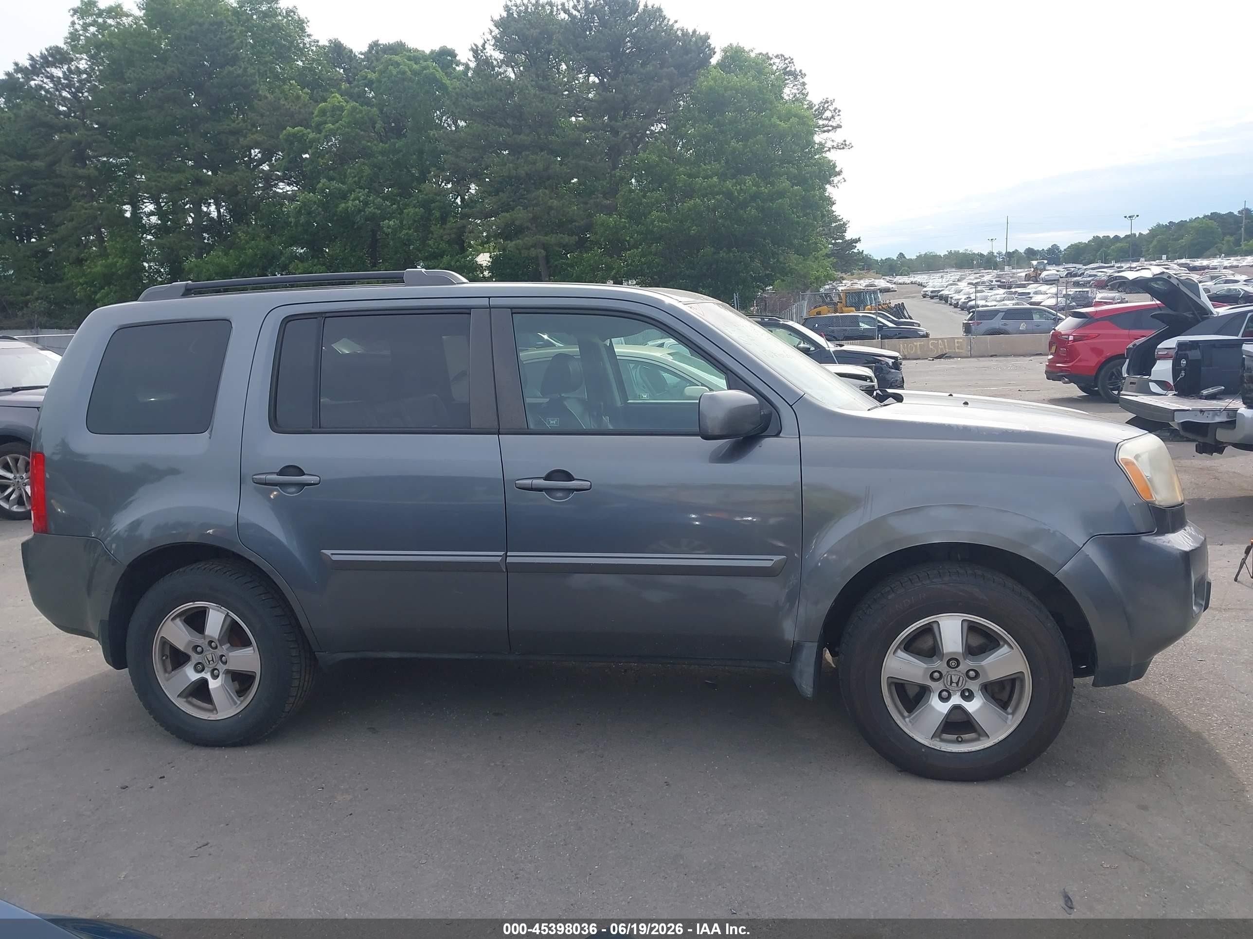 2010 Honda Pilot Ex-l Gray vin: 5FNYF4H5XAB018856