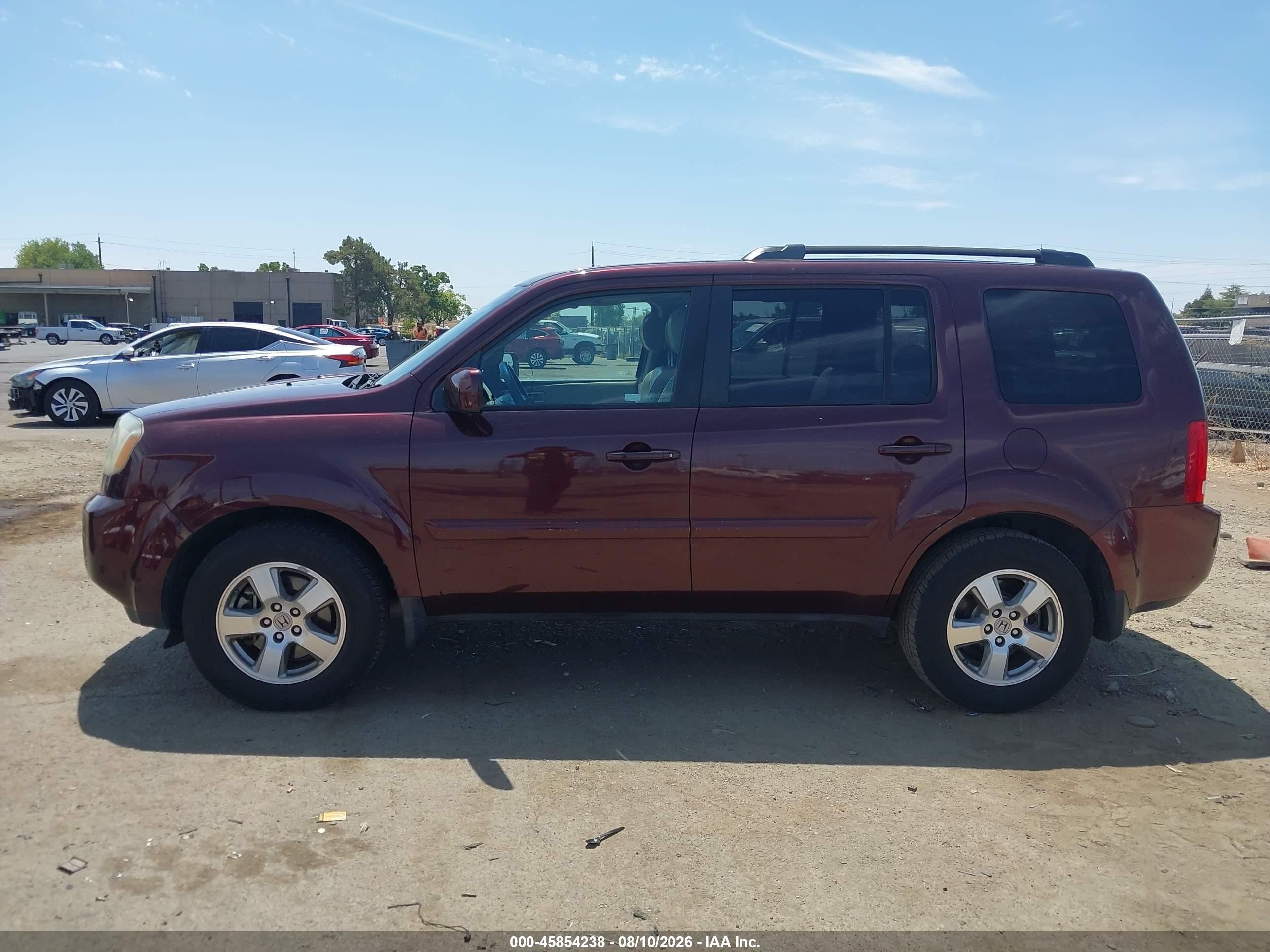 2011 Honda Pilot Ex-l Maroon vin: 5FNYF4H5XBB057531