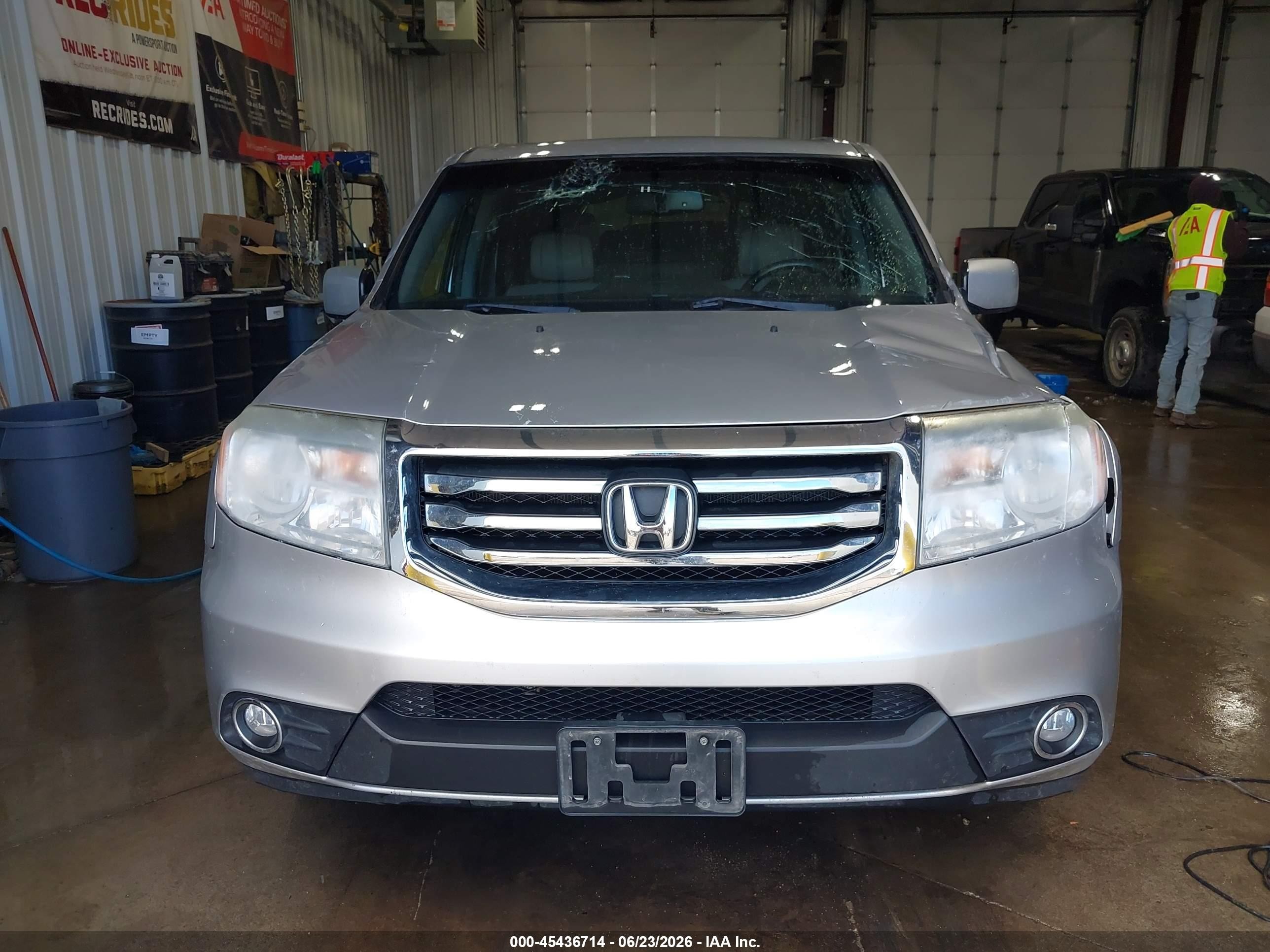 2012 Honda Pilot Ex-l Silver vin: 5FNYF4H5XCB033439