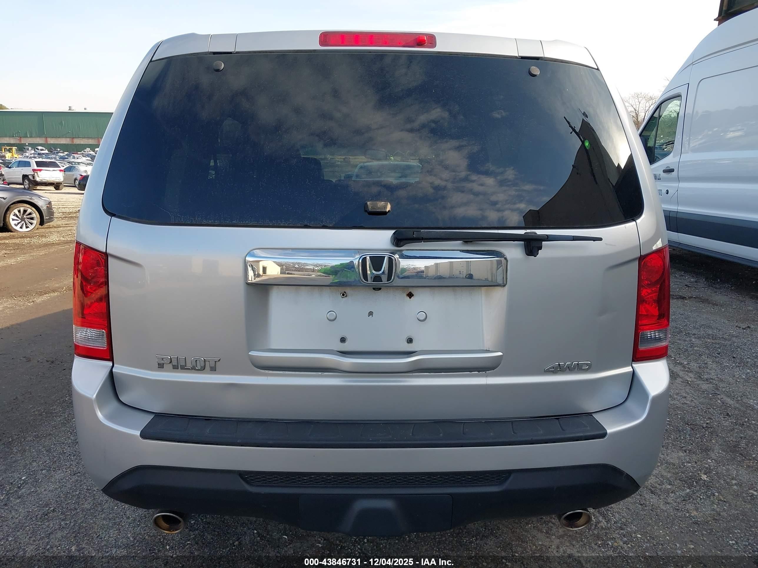 2013 Honda Pilot Ex-l Silver vin: 5FNYF4H5XDB037220