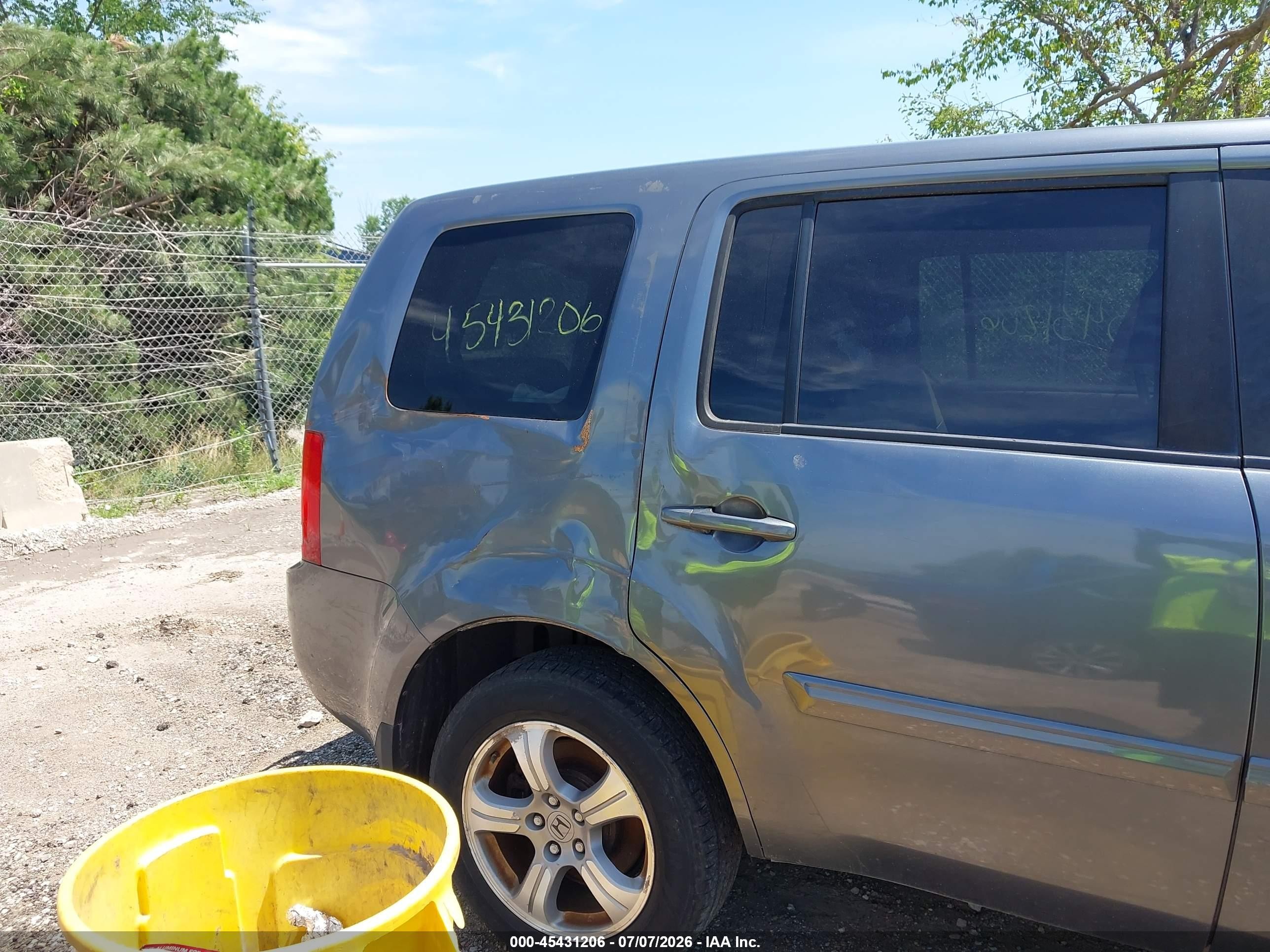 2013 Honda Pilot Ex-l Gray vin: 5FNYF4H5XDB047049