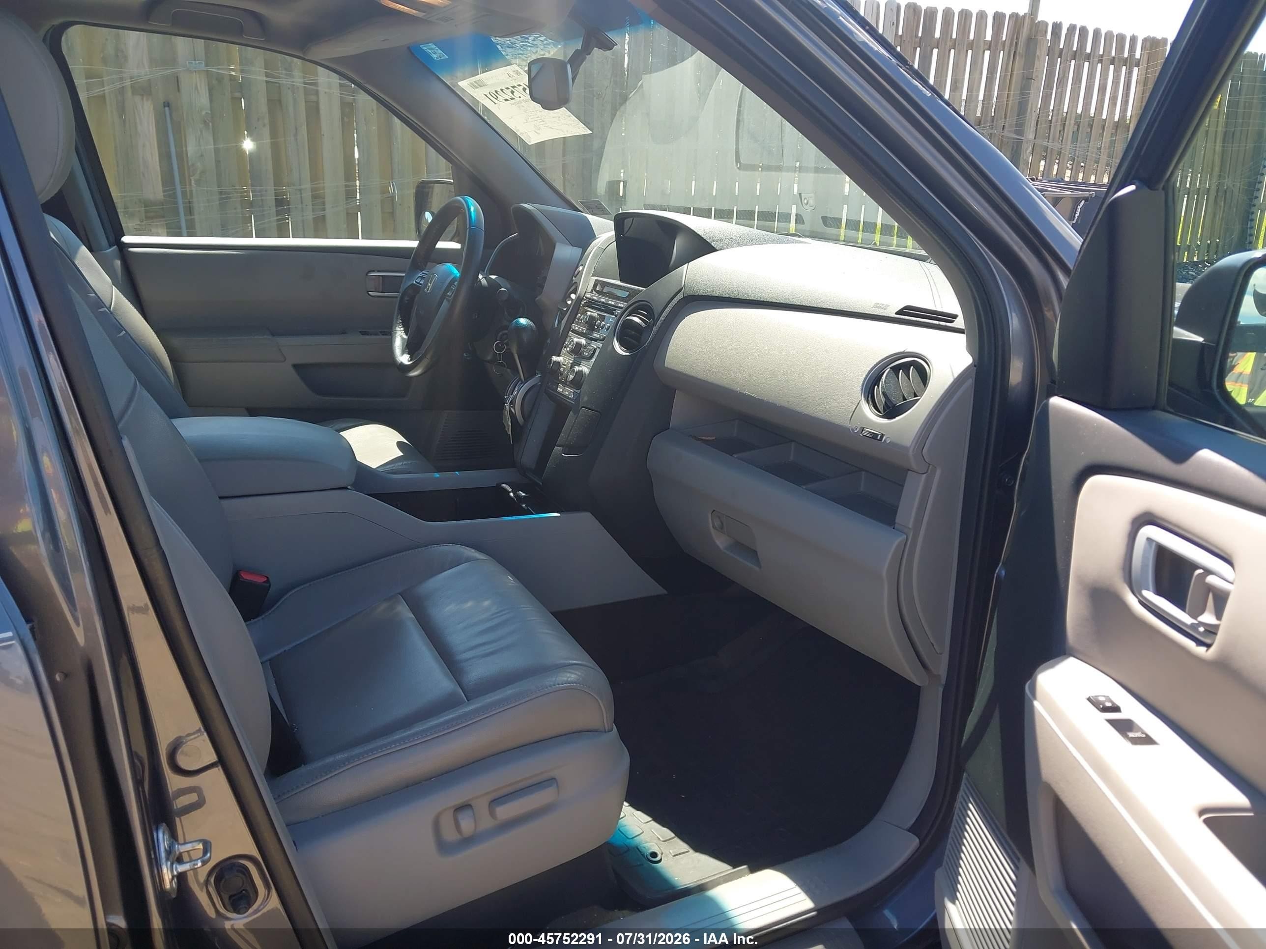 2014 Honda Pilot Ex-l Серый vin: 5FNYF4H5XEB040880
