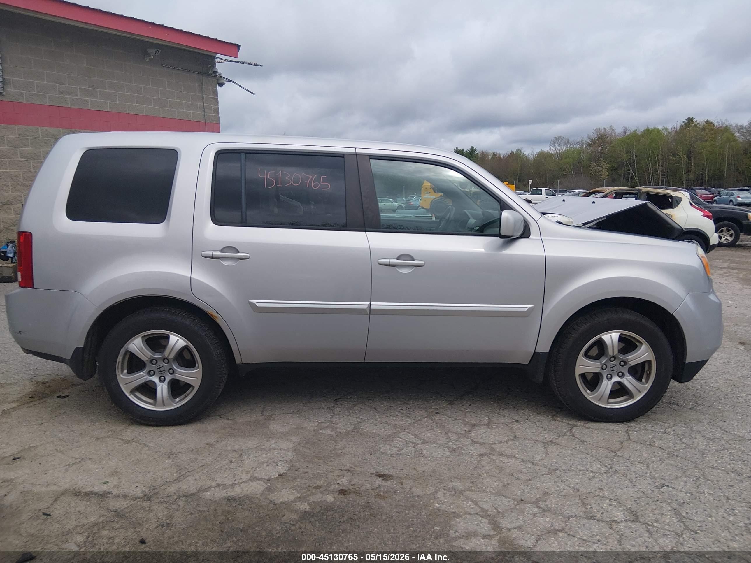 2015 Honda Pilot Ex-l Silver vin: 5FNYF4H5XFB060709
