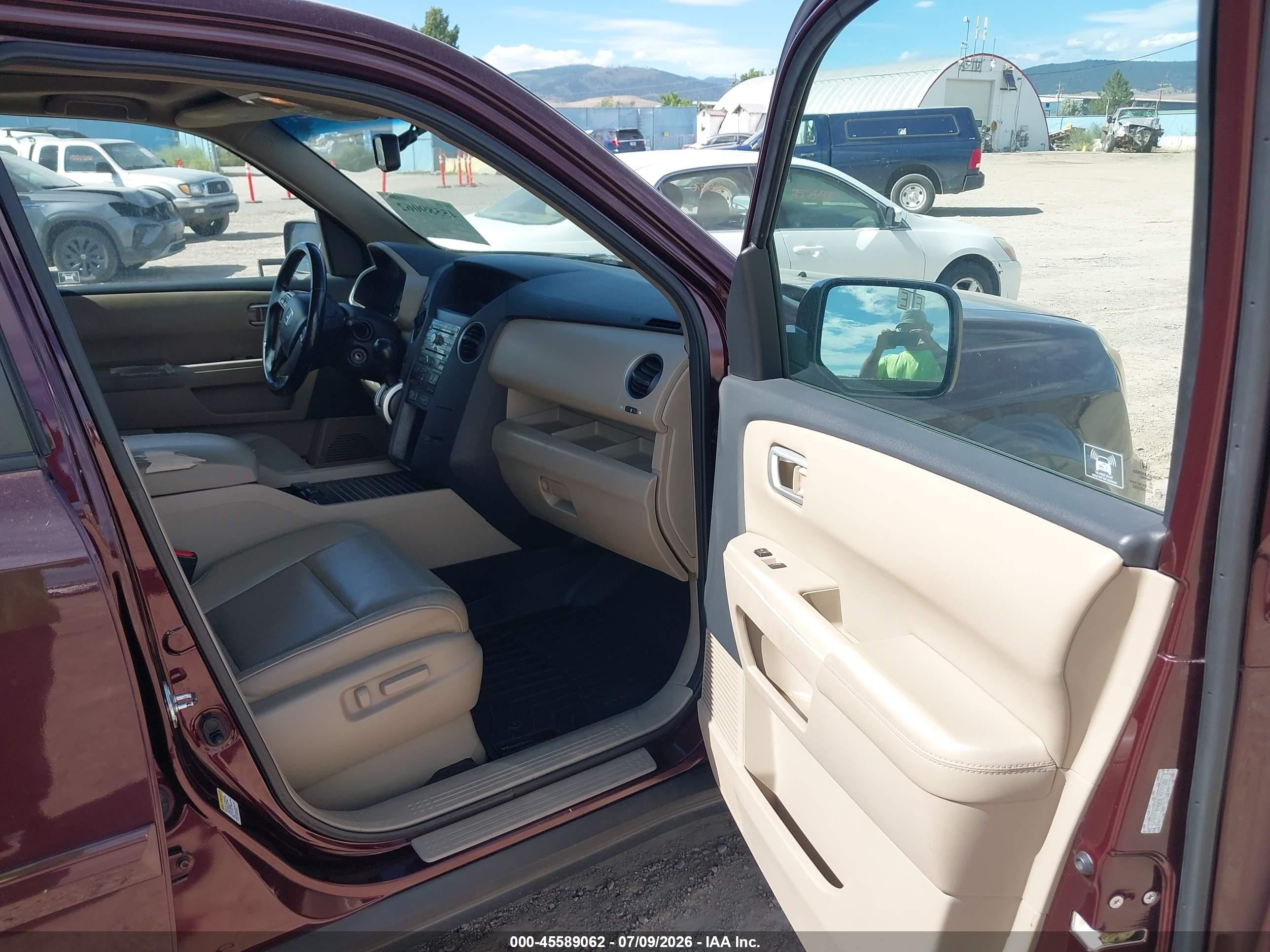 2011 Honda Pilot Ex-l Purple vin: 5FNYF4H60BB070801