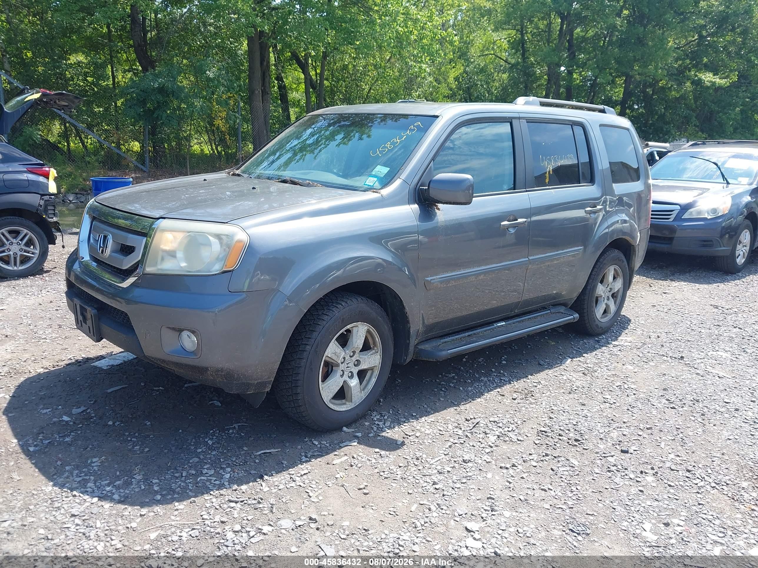 2011 Honda Pilot Ex-l Gray vin: 5FNYF4H61BB077160