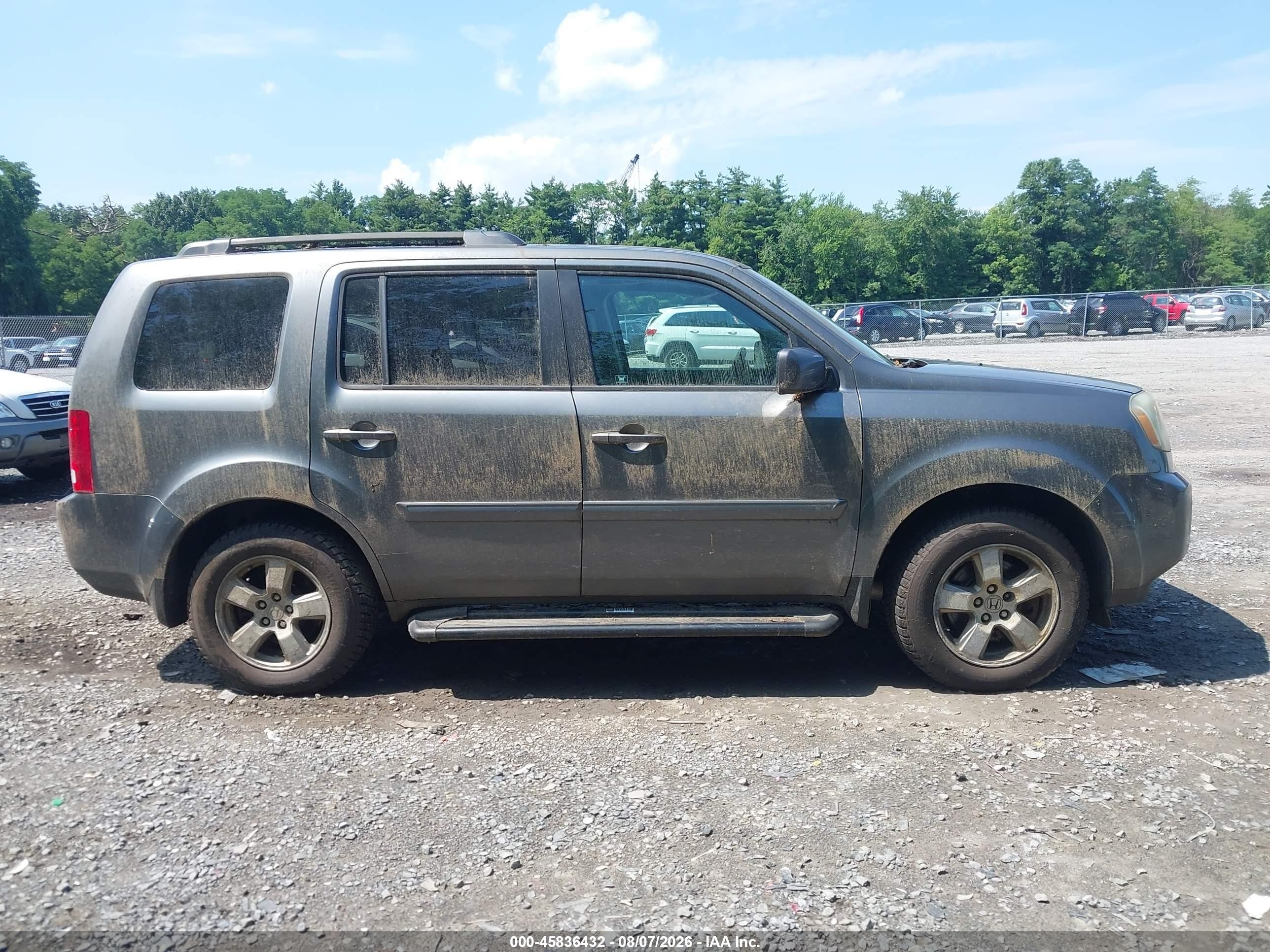2011 Honda Pilot Ex-l Gray vin: 5FNYF4H61BB077160