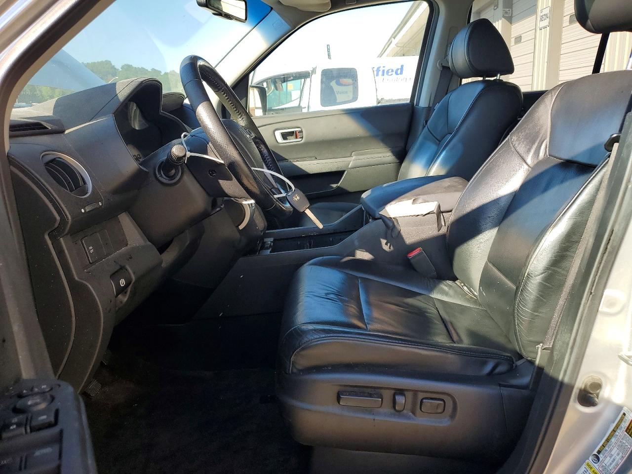 2011 Honda Pilot Exl Silver vin: 5FNYF4H62BB040277