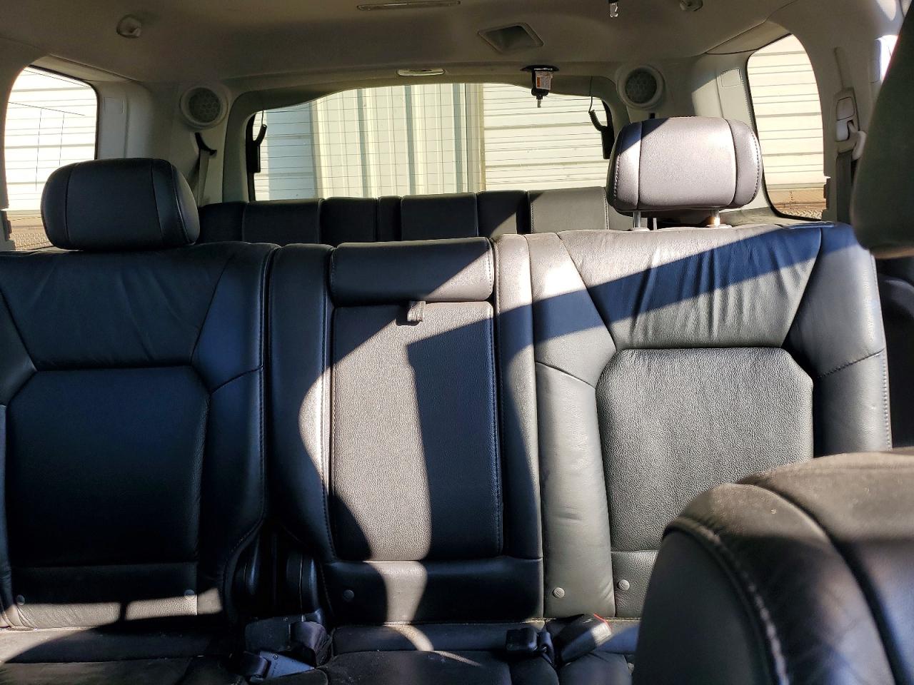 2011 Honda Pilot Exl Silver vin: 5FNYF4H62BB040277