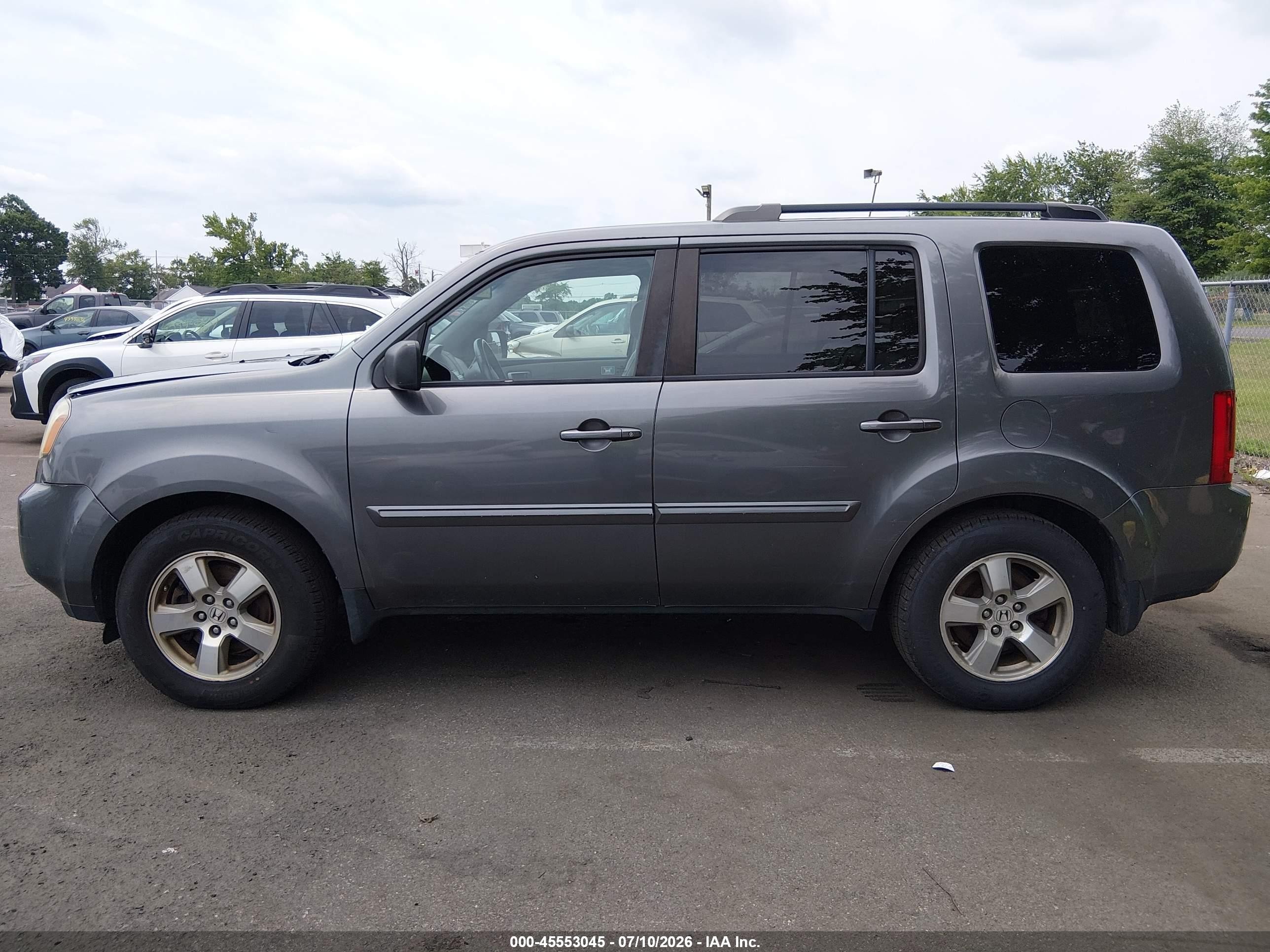 2011 Honda Pilot Ex-l Gray vin: 5FNYF4H62BB051182