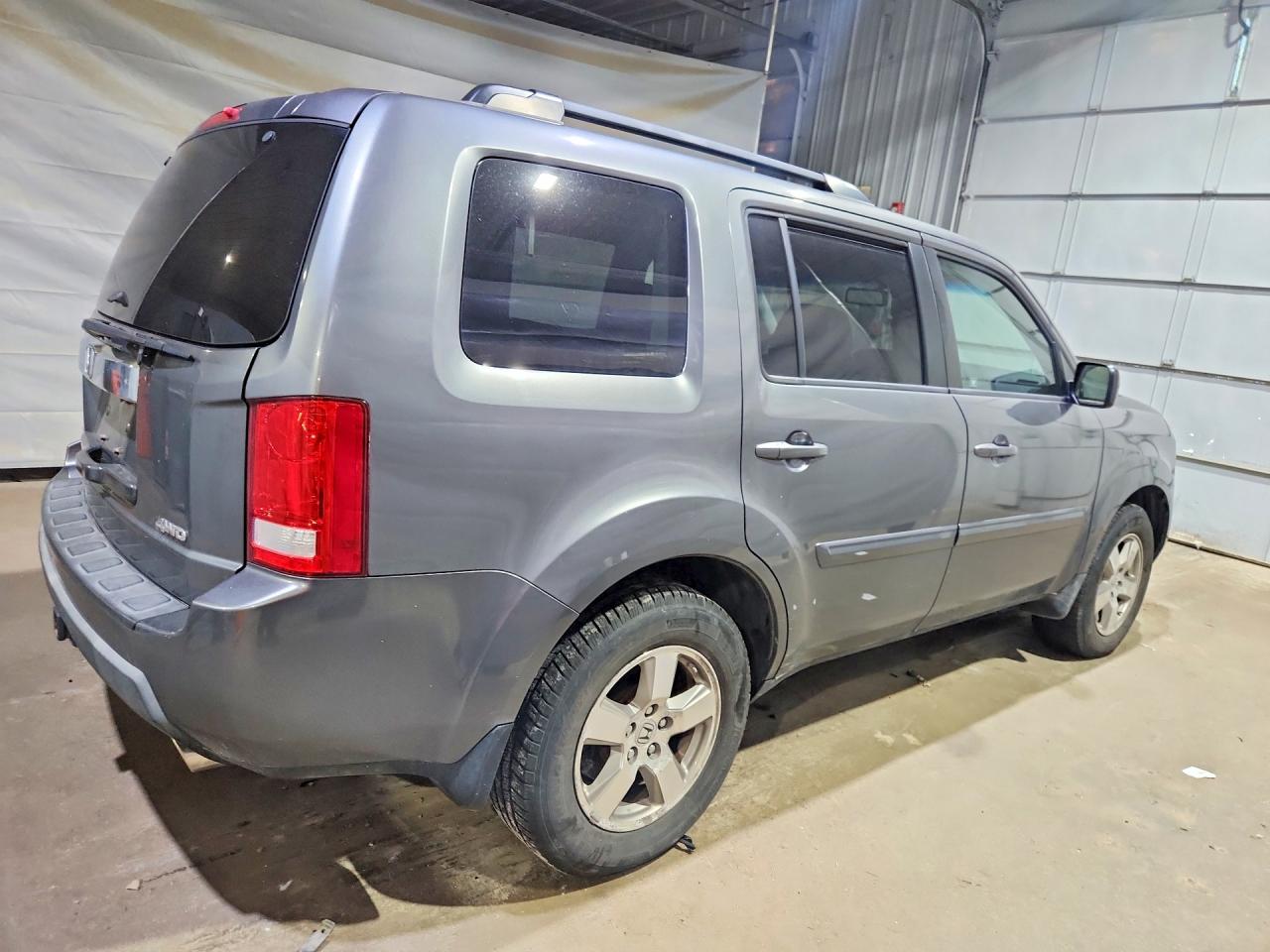 2011 Honda Pilot Exl Gray vin: 5FNYF4H62BB071755