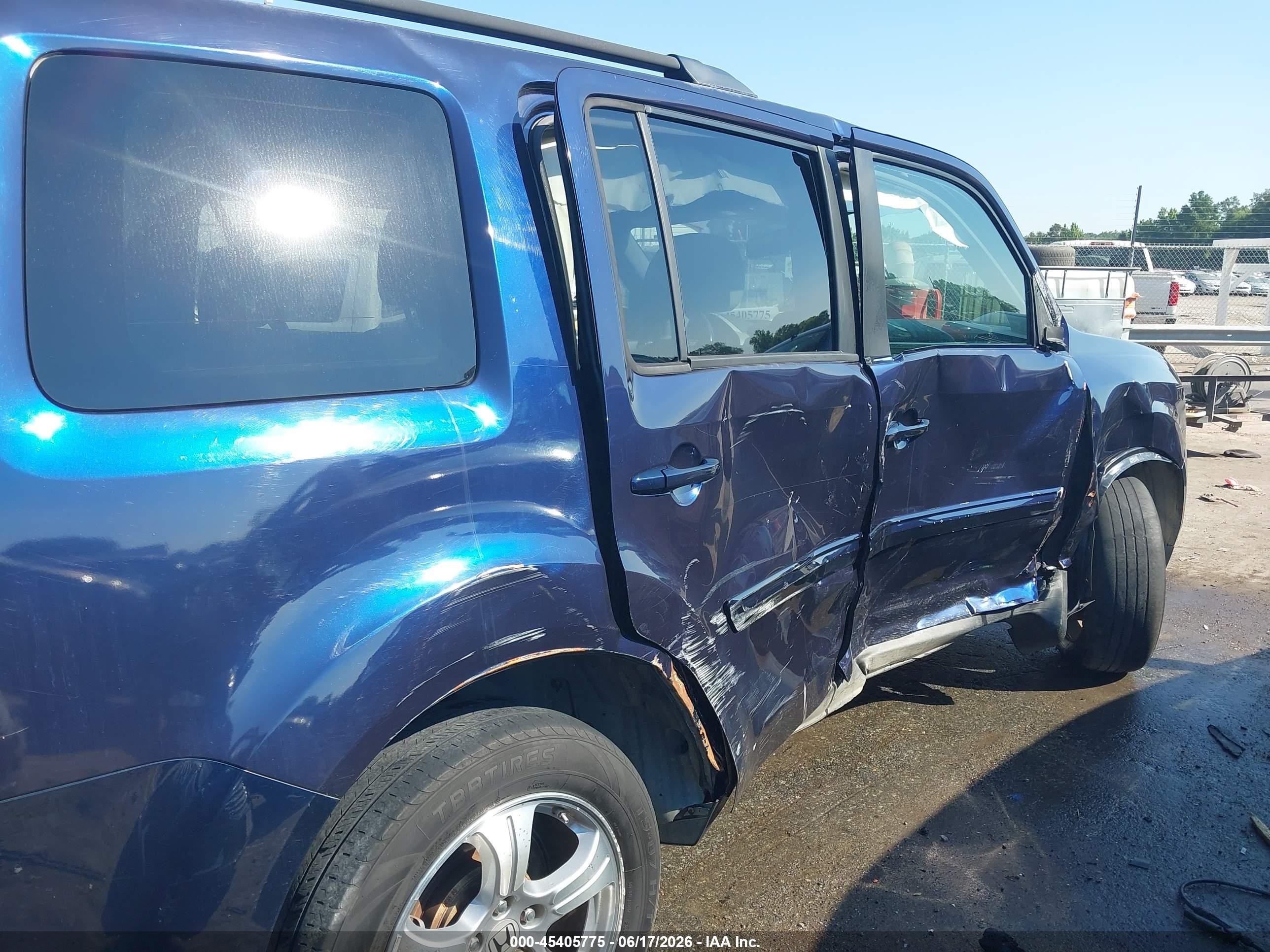 2014 Honda Pilot Ex-l Blue vin: 5FNYF4H62EB005503