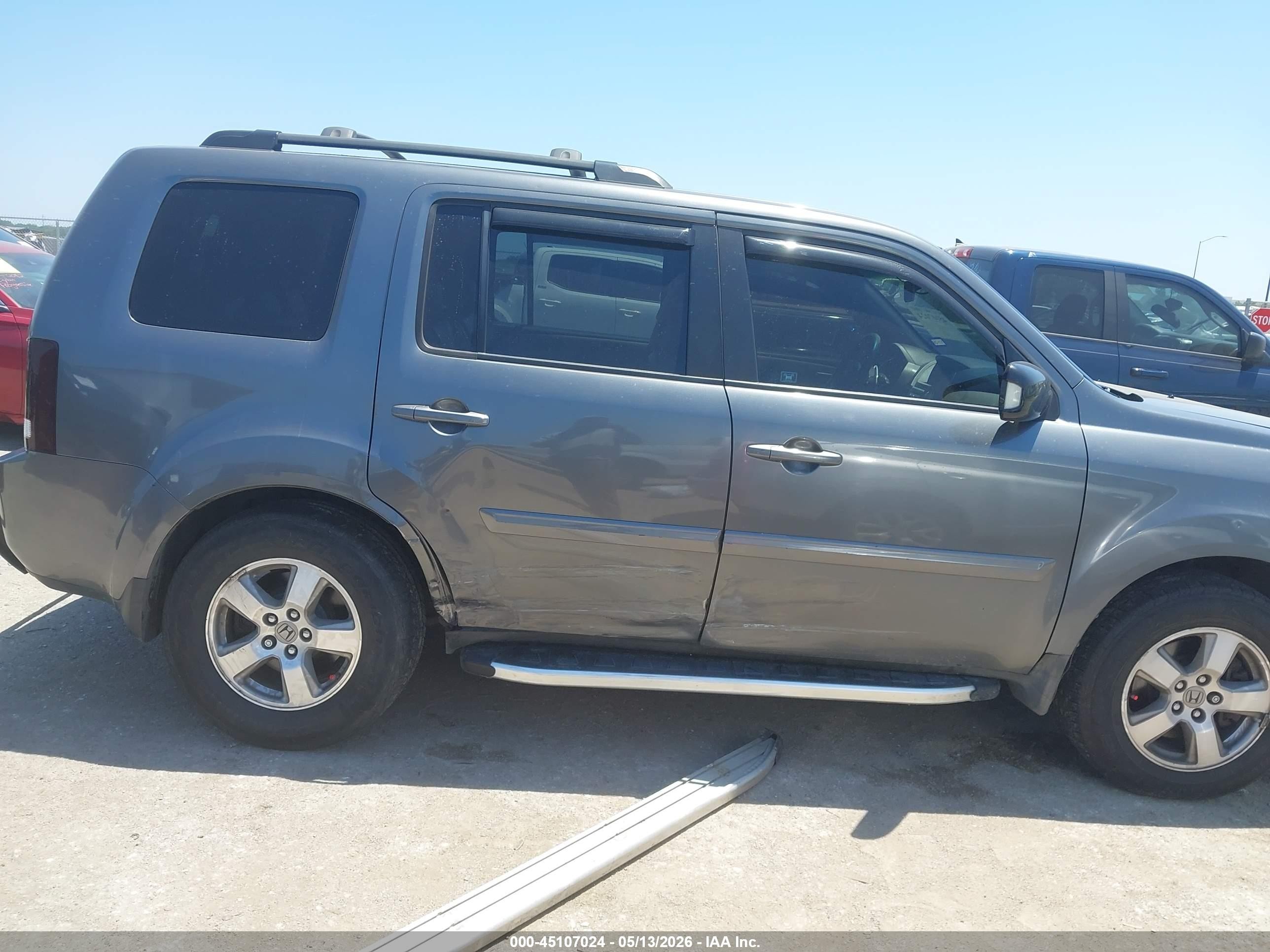 2011 Honda Pilot Ex-l Gray vin: 5FNYF4H63BB018434