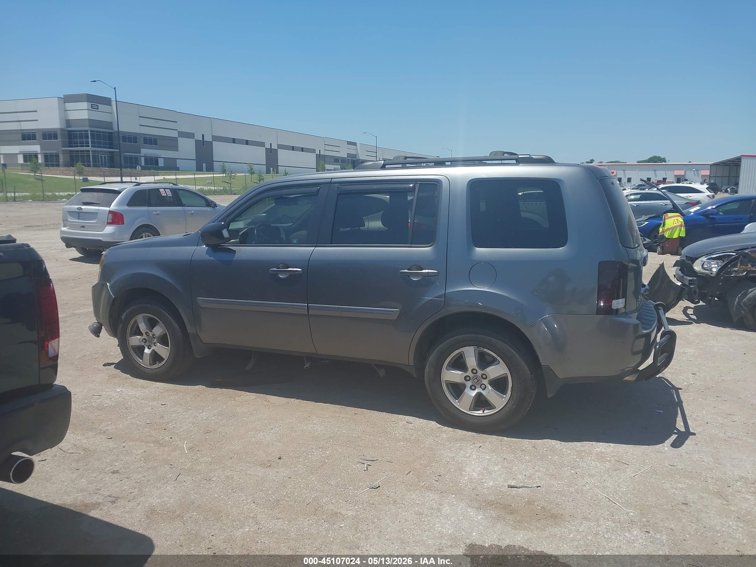 2011 Honda Pilot Ex-l Gray vin: 5FNYF4H63BB018434