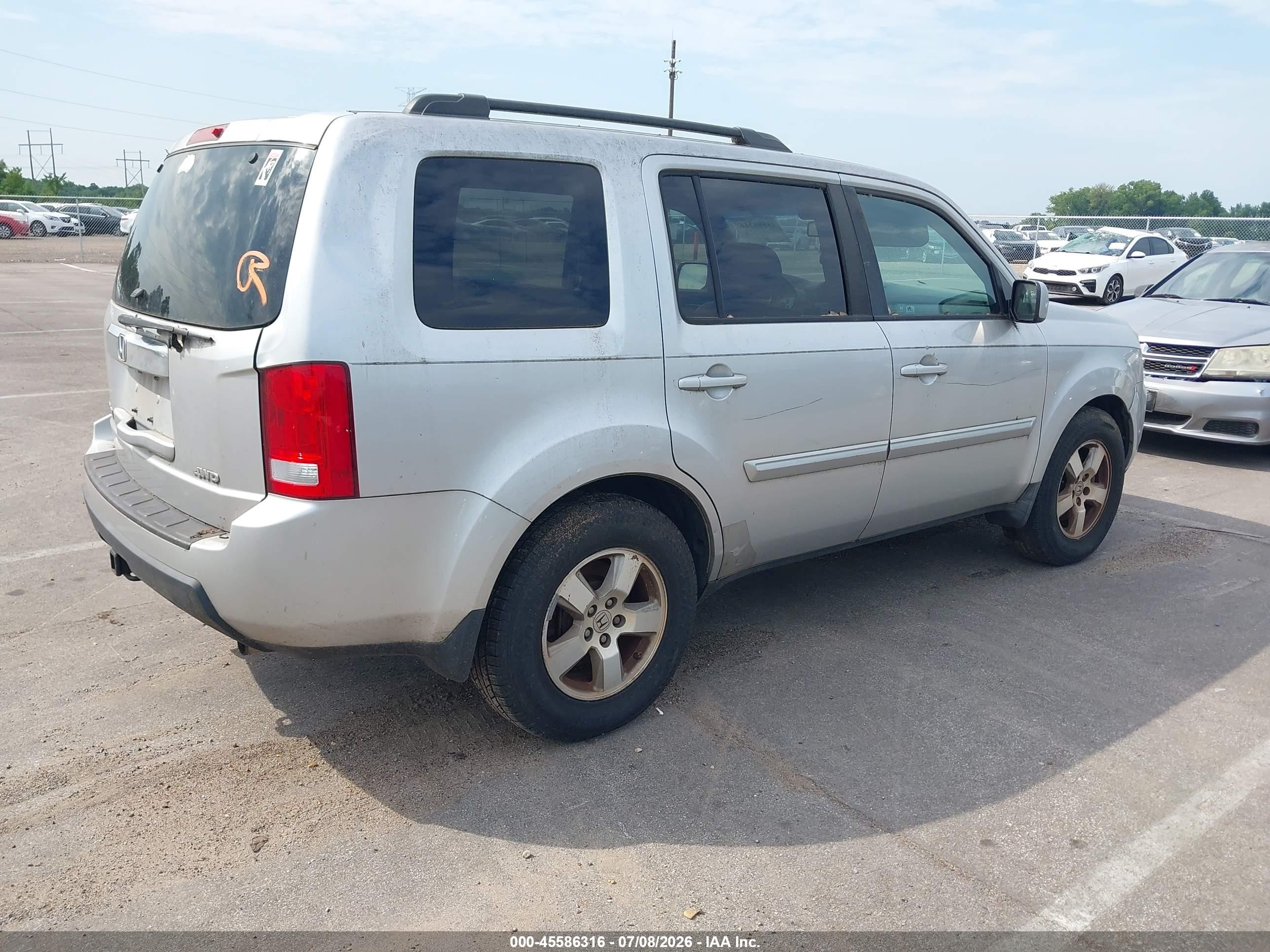 2011 Honda Pilot Ex-l Серебряный vin: 5FNYF4H63BB026209