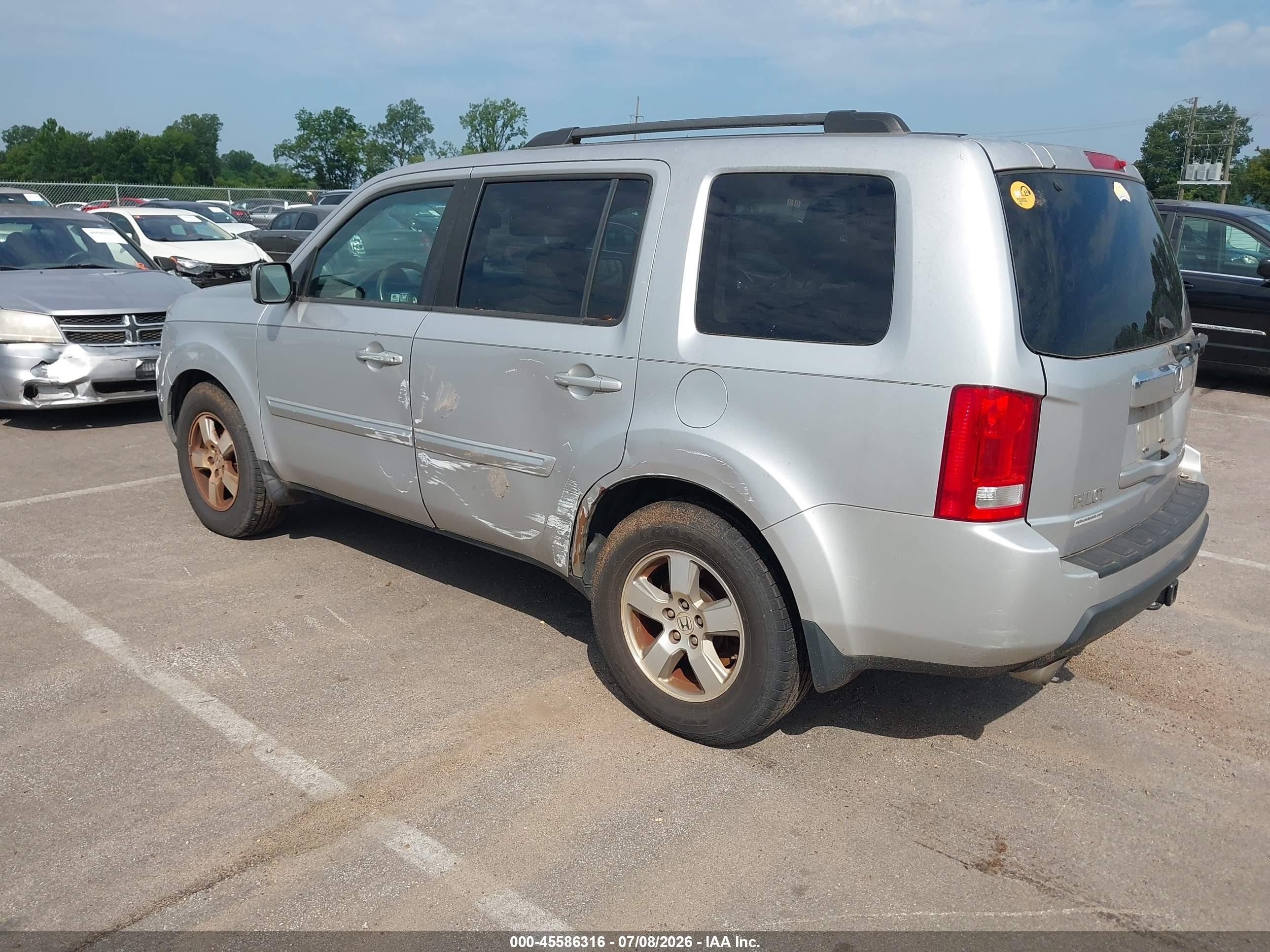 2011 Honda Pilot Ex-l Серебряный vin: 5FNYF4H63BB026209