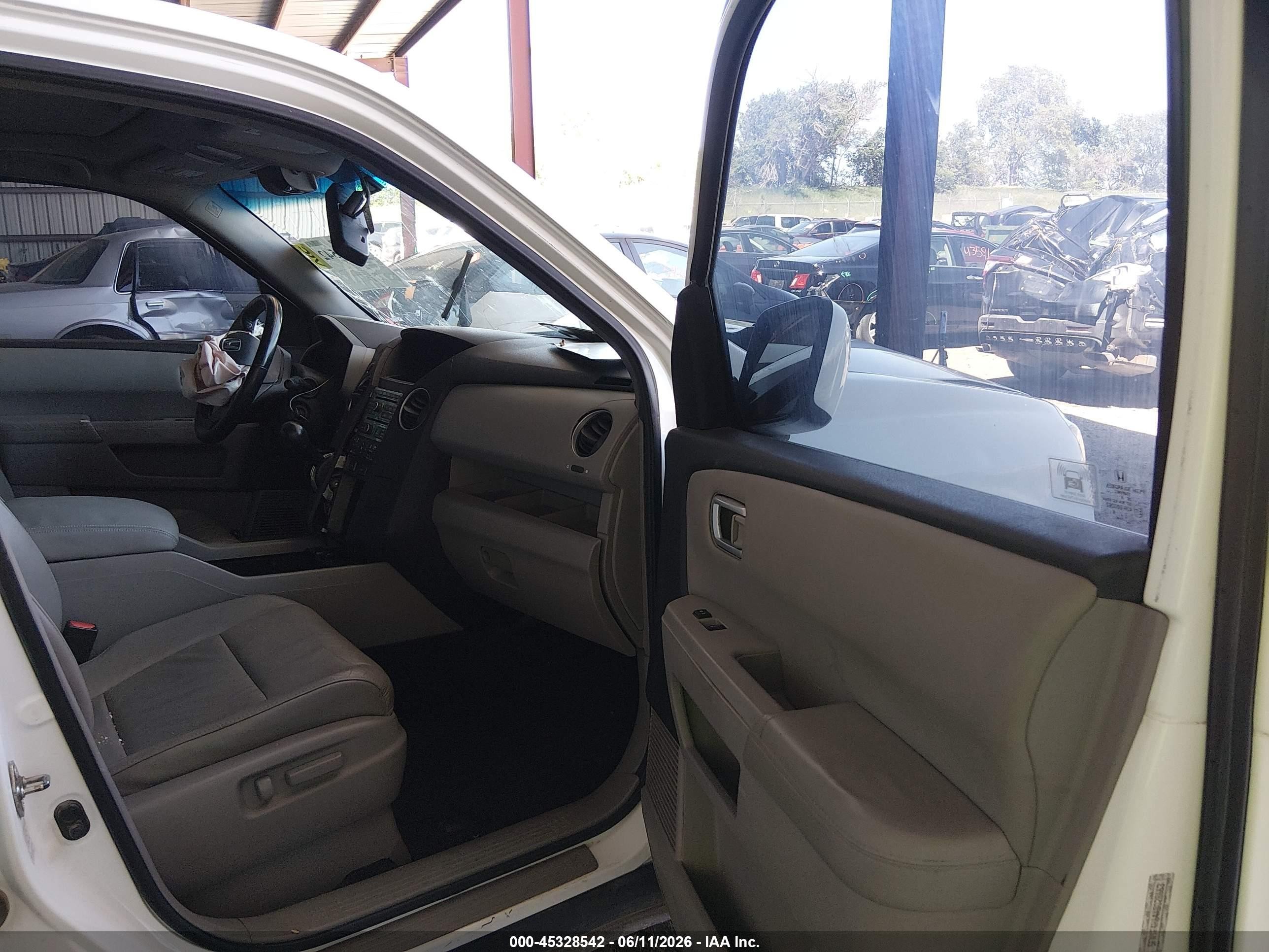 2010 Honda Pilot Ex-l White vin: 5FNYF4H64AB028663